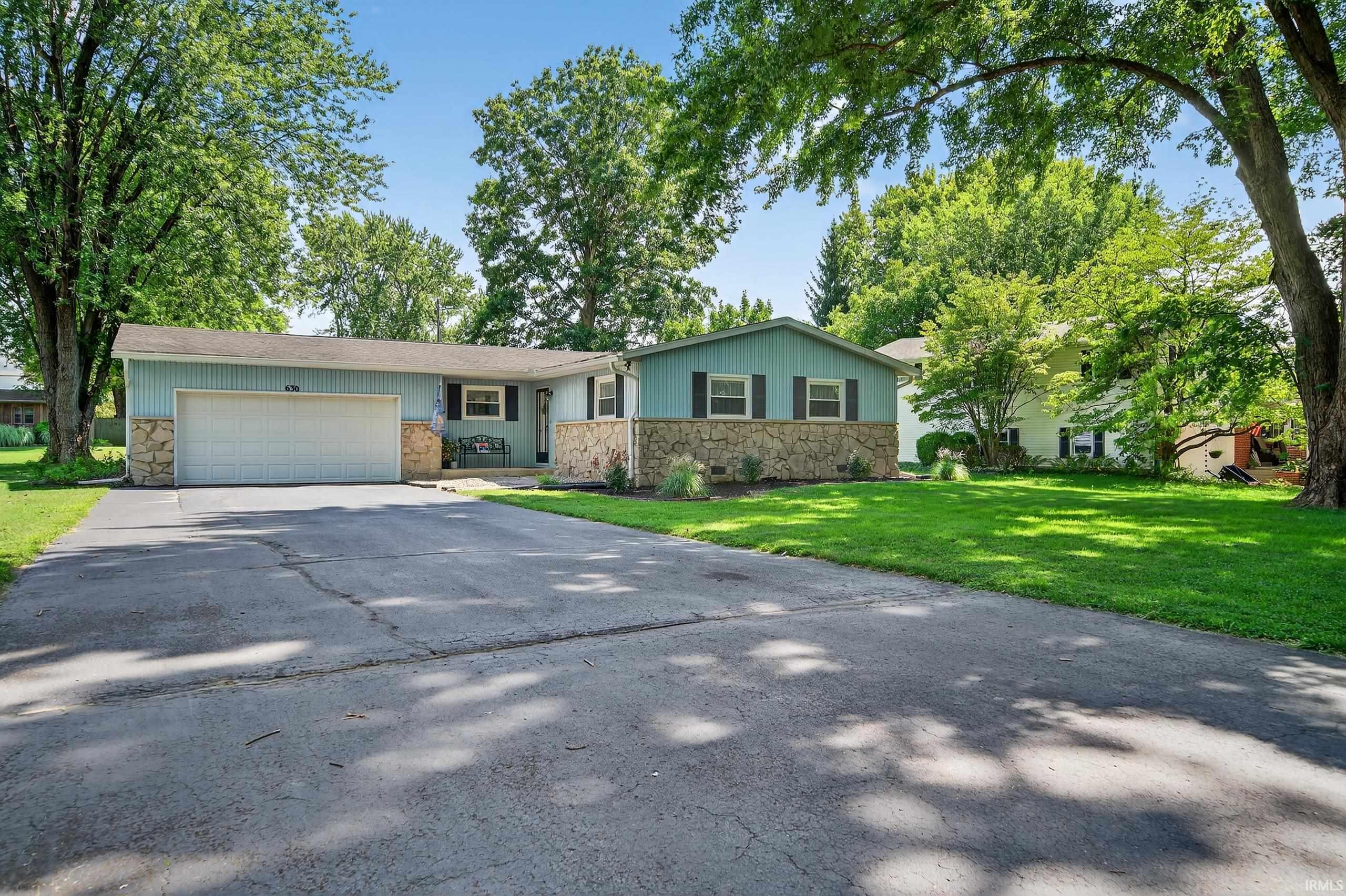 Homes for sale in Logansport, IN | 630 Woodside Dr, Logansport, IN 46947 | MLS# 202530755