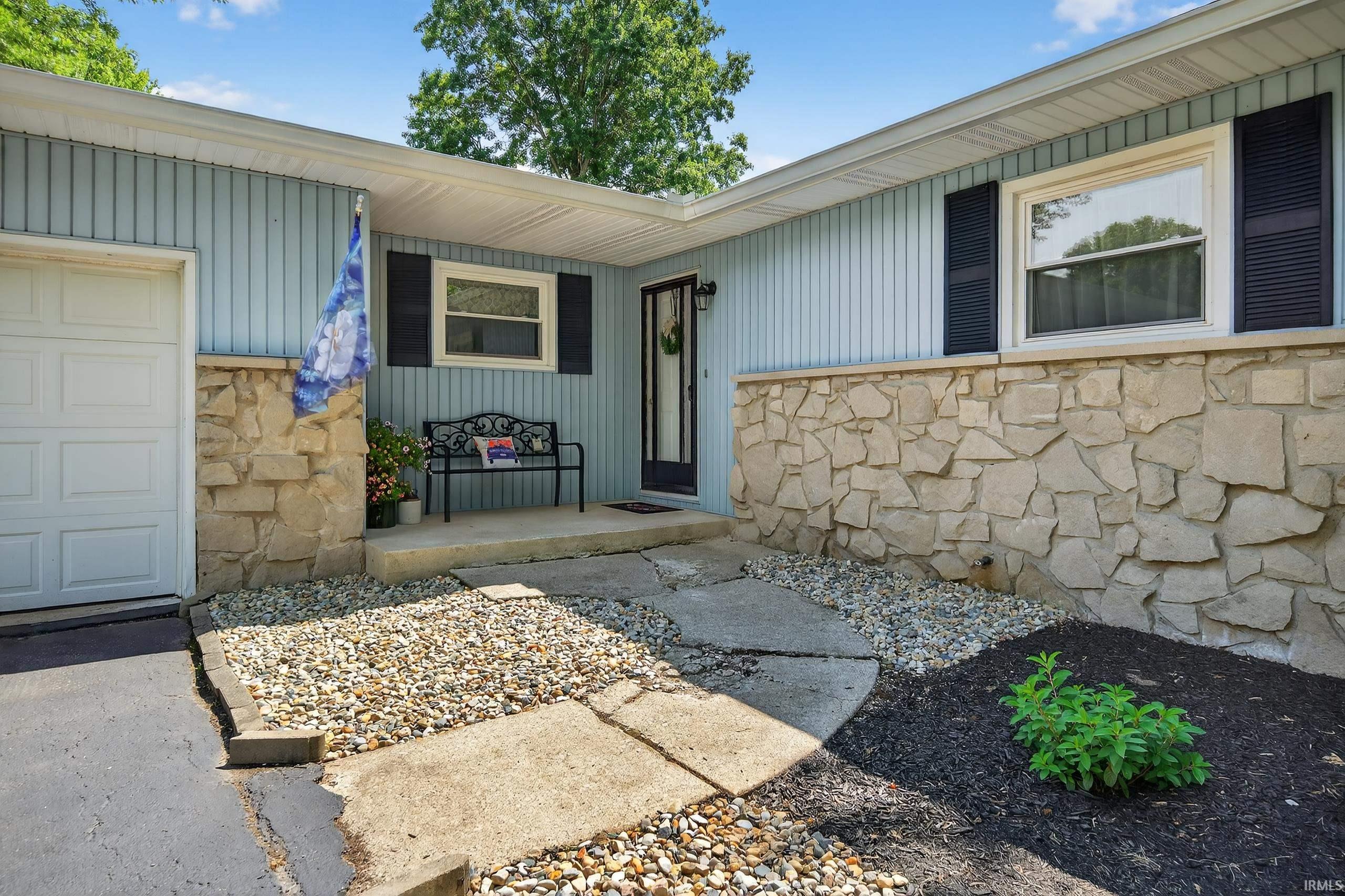 Homes for sale in Logansport, IN | 630 Woodside Dr, Logansport, IN 46947 | MLS# 202530755