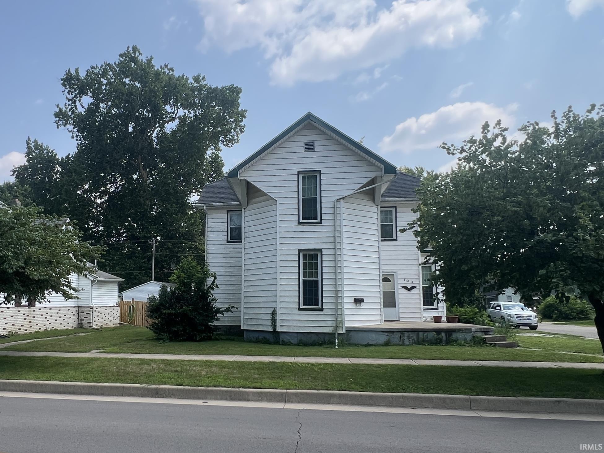 Homes for sale in Peru, IN | 103 E Riverside Dr, Peru, IN 46970 | MLS# 202530782