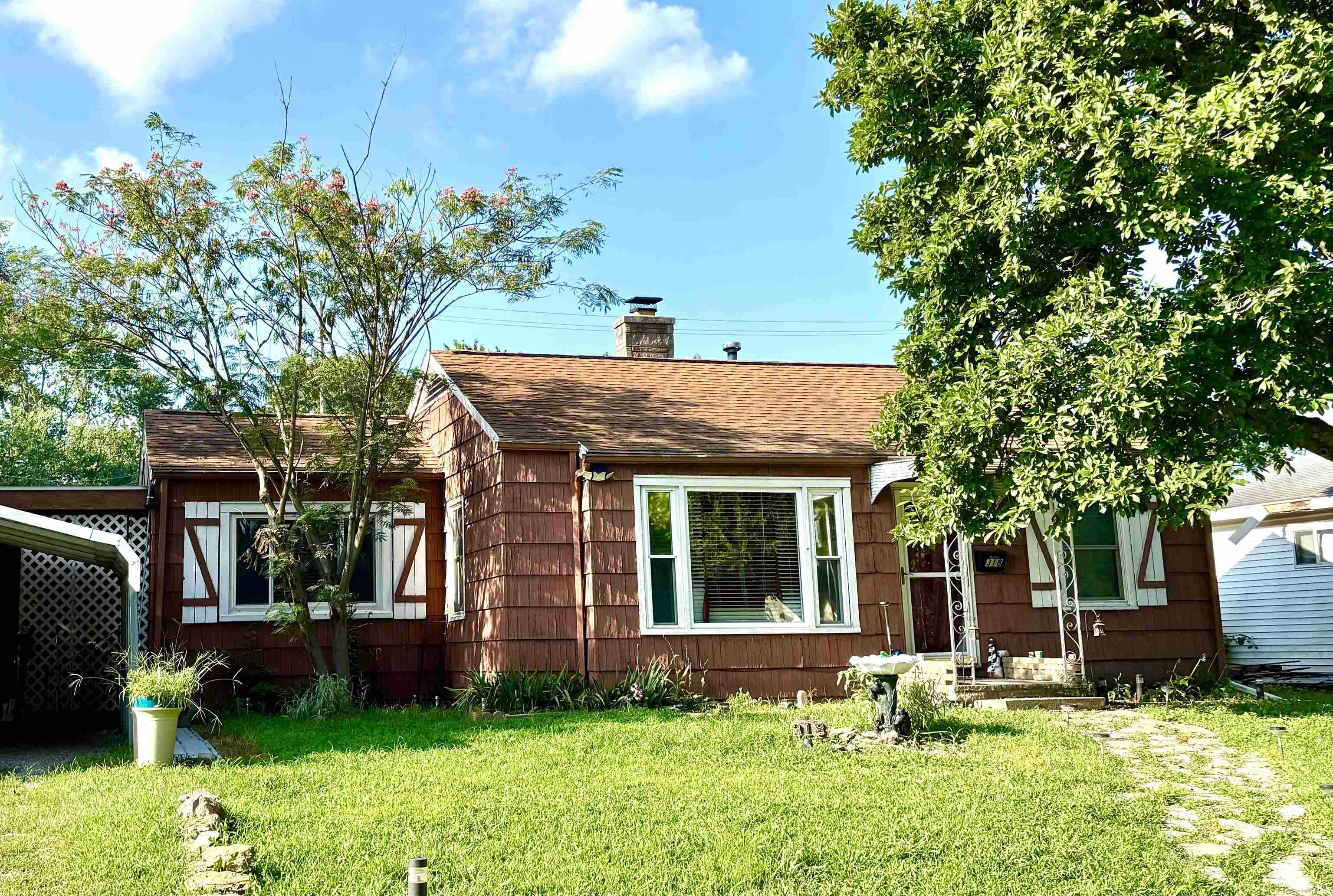 Homes for sale in Princeton, IN | 318 E Pine St, Princeton, IN 47670 | MLS# 202530866