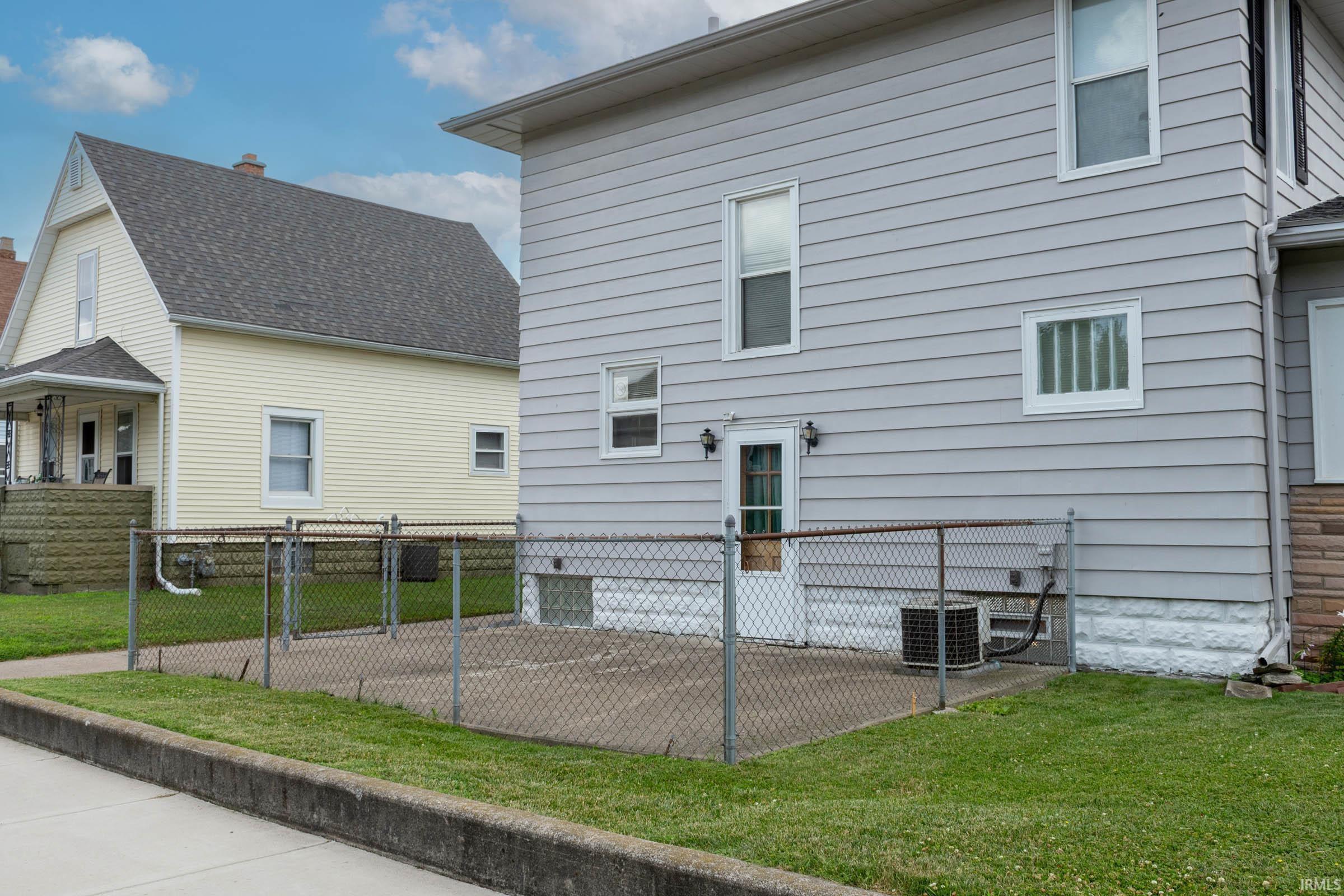 Homes for sale in Mishawaka, IN | 902 S Main St #A-1 & B-2, Mishawaka, IN 46544 | MLS# 202530909