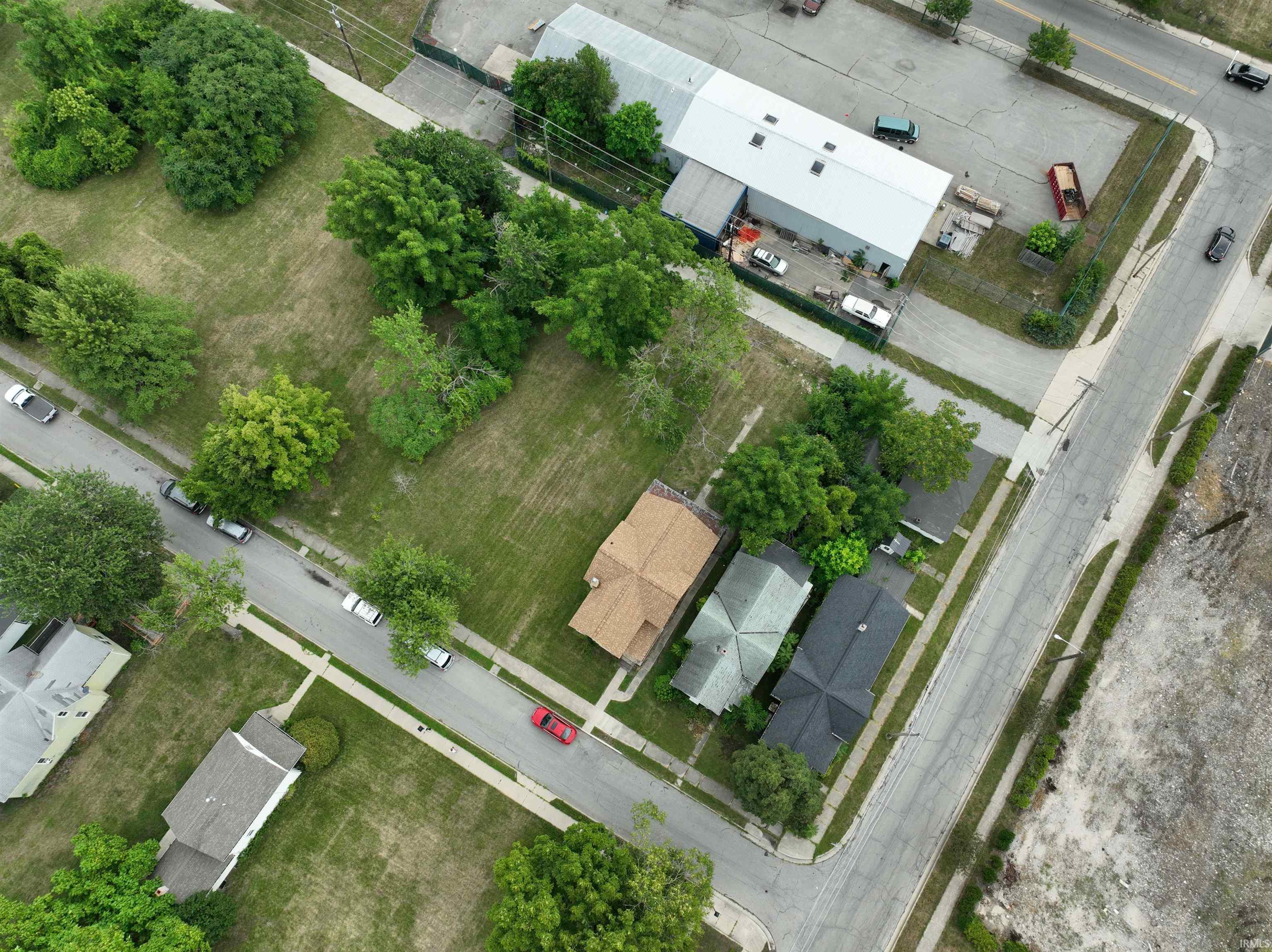 Photo 3 of 1429 Lillie Street