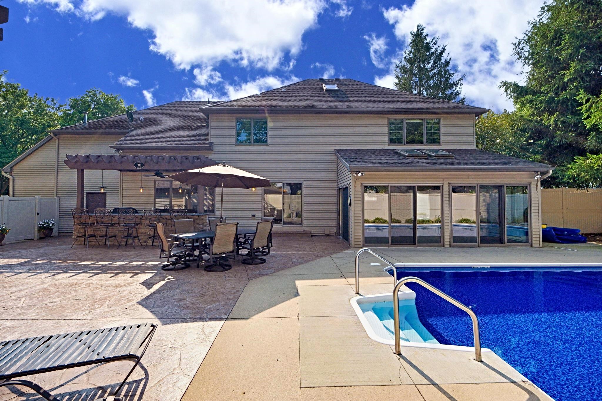Photo 33 of 1114 Beechwood Drive