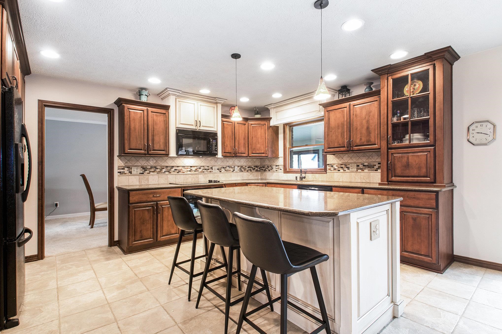 Photo 6 of 1114 Beechwood Drive