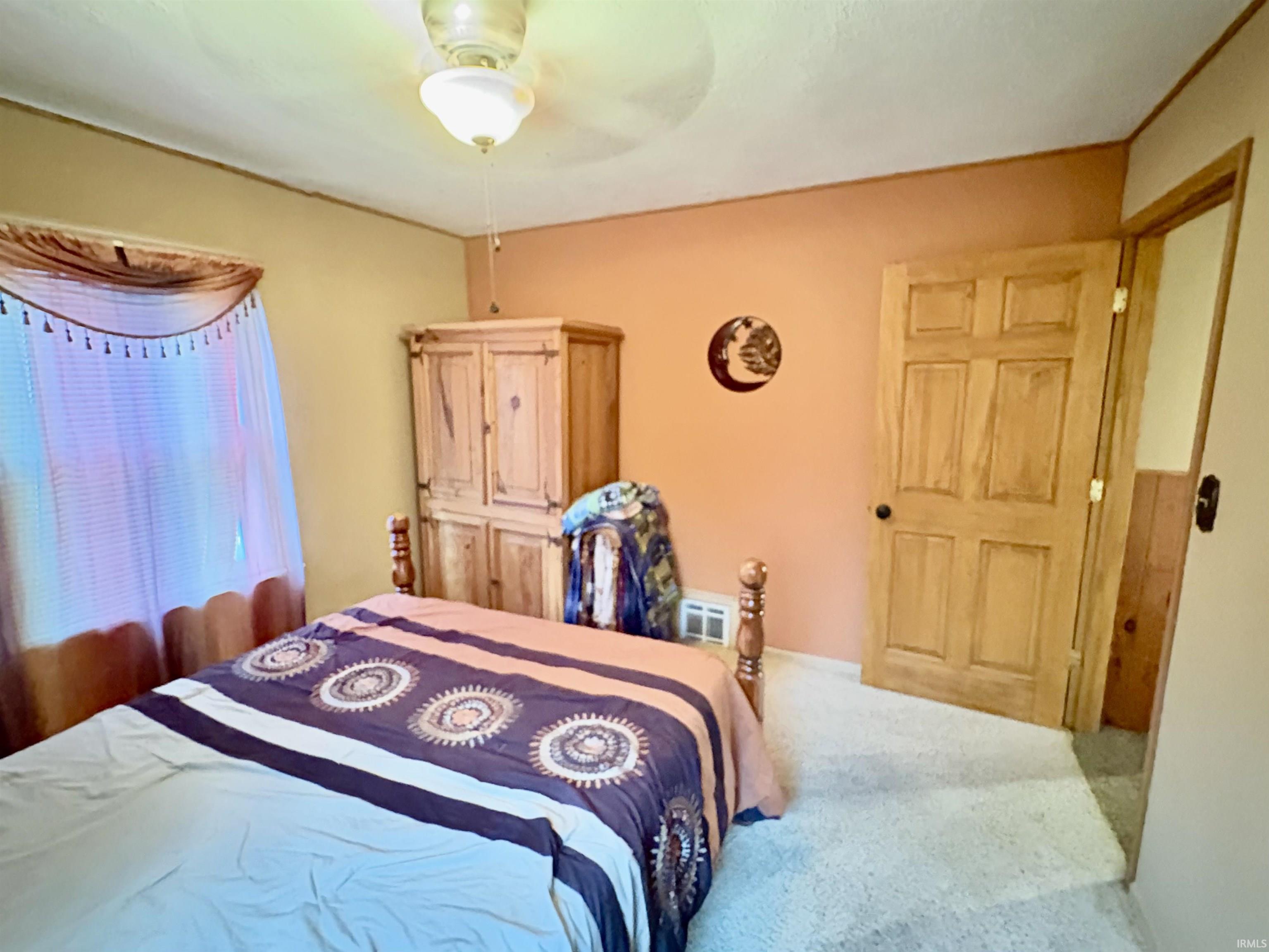 Photo 17 of 516 E Townley Street