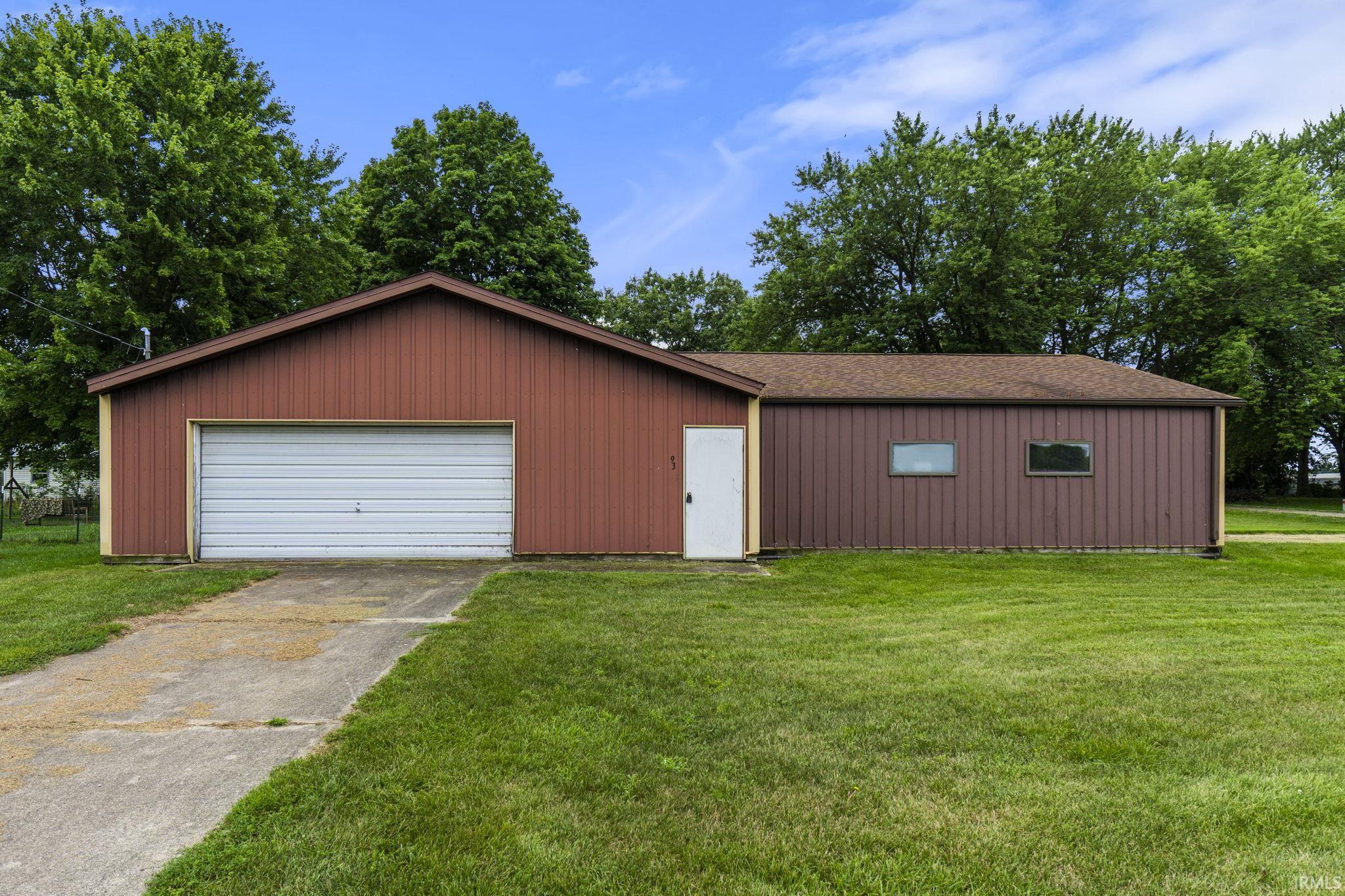 Homes for sale in North Manchester, IN | 93 W Lakeside Dr, North Manchester, IN 46962 | MLS# 202531014