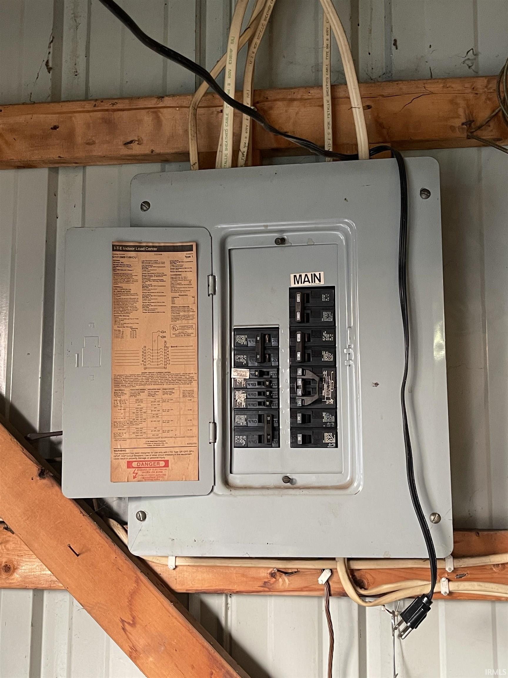 Homes for sale in North Manchester, IN | 93 W Lakeside Dr, North Manchester, IN 46962 | MLS# 202531014