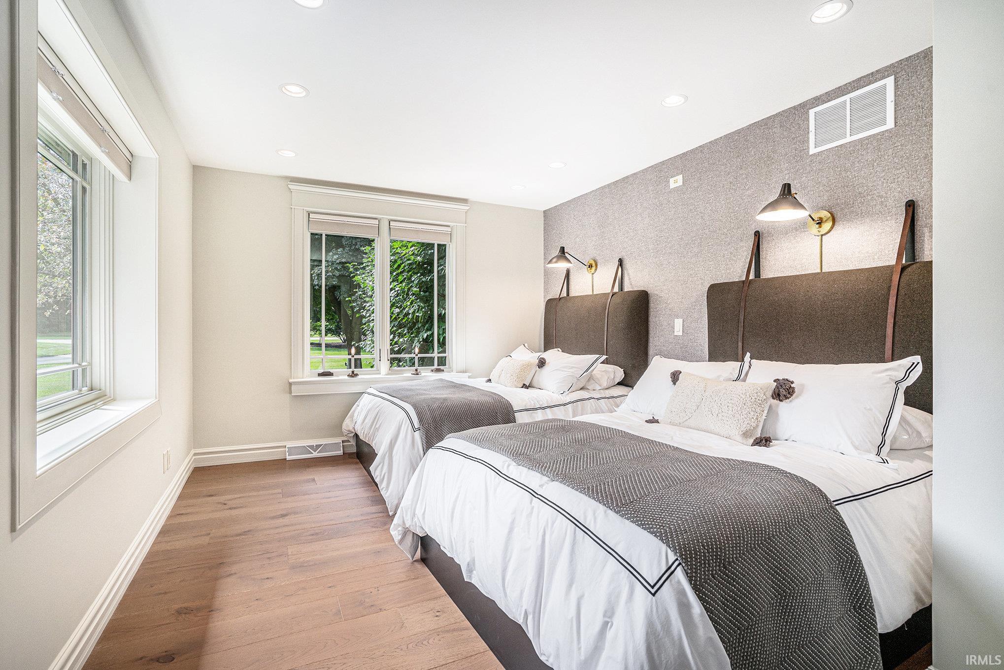 Photo 20 of 622 Bristol Avenue