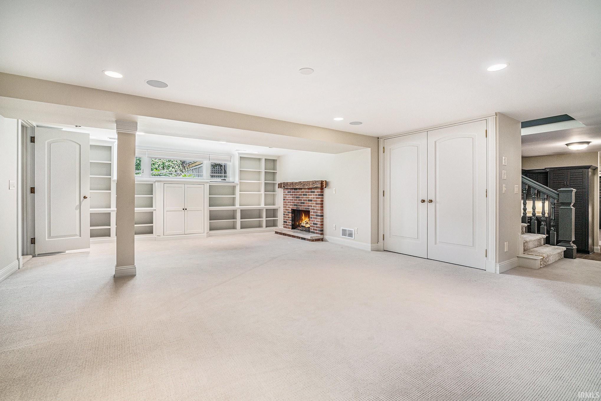 Photo 25 of 622 Bristol Avenue