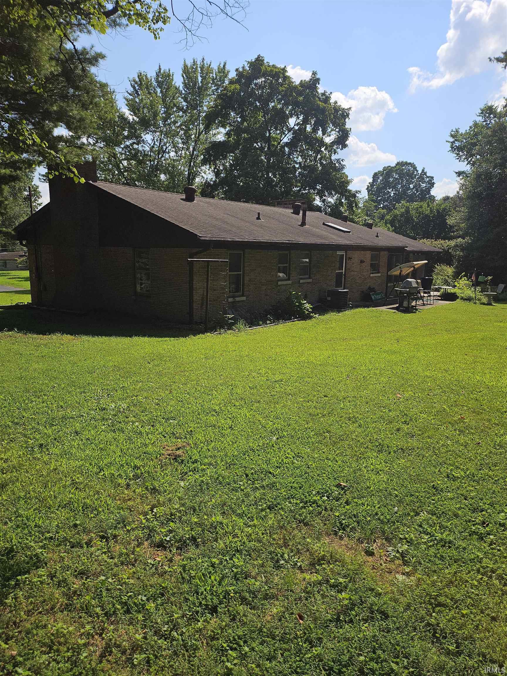 Evansville Real Estate: 10 E Mt Pleasant Road IN 47711 $235 000