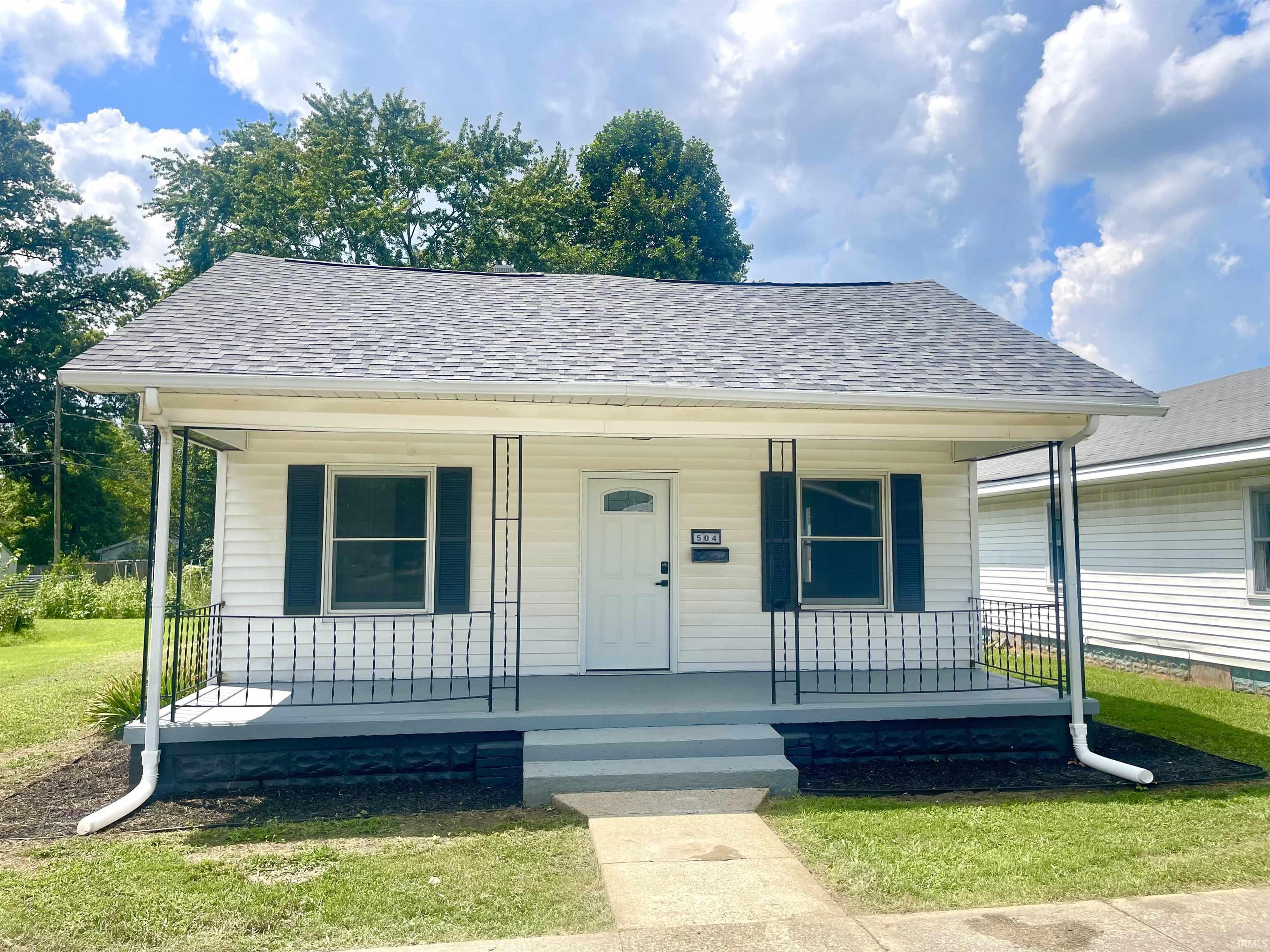 Homes for sale in Bicknell, IN | 504 S Maple St, Bicknell, IN 47512 | MLS# 202531129