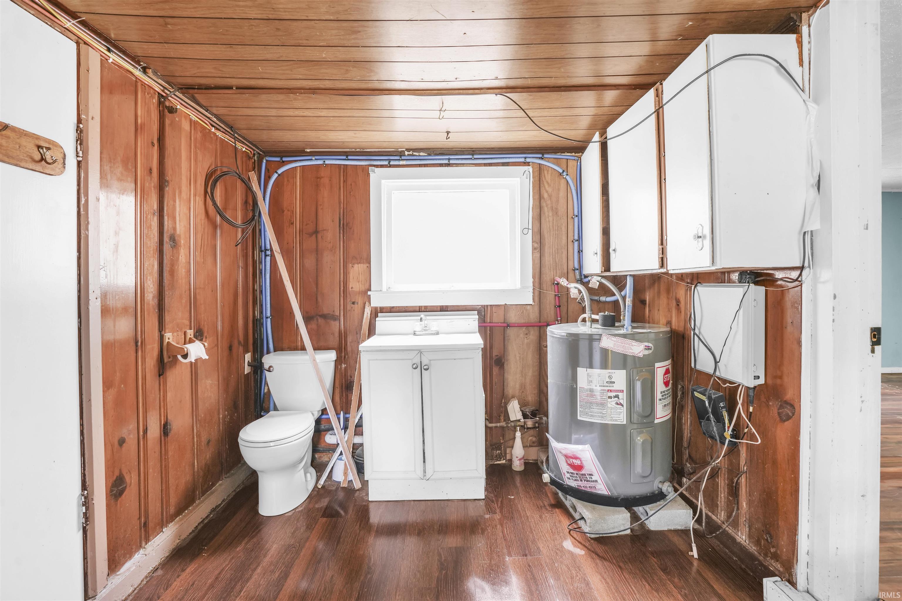 Photo 13 of 3102 Crestmont Drive