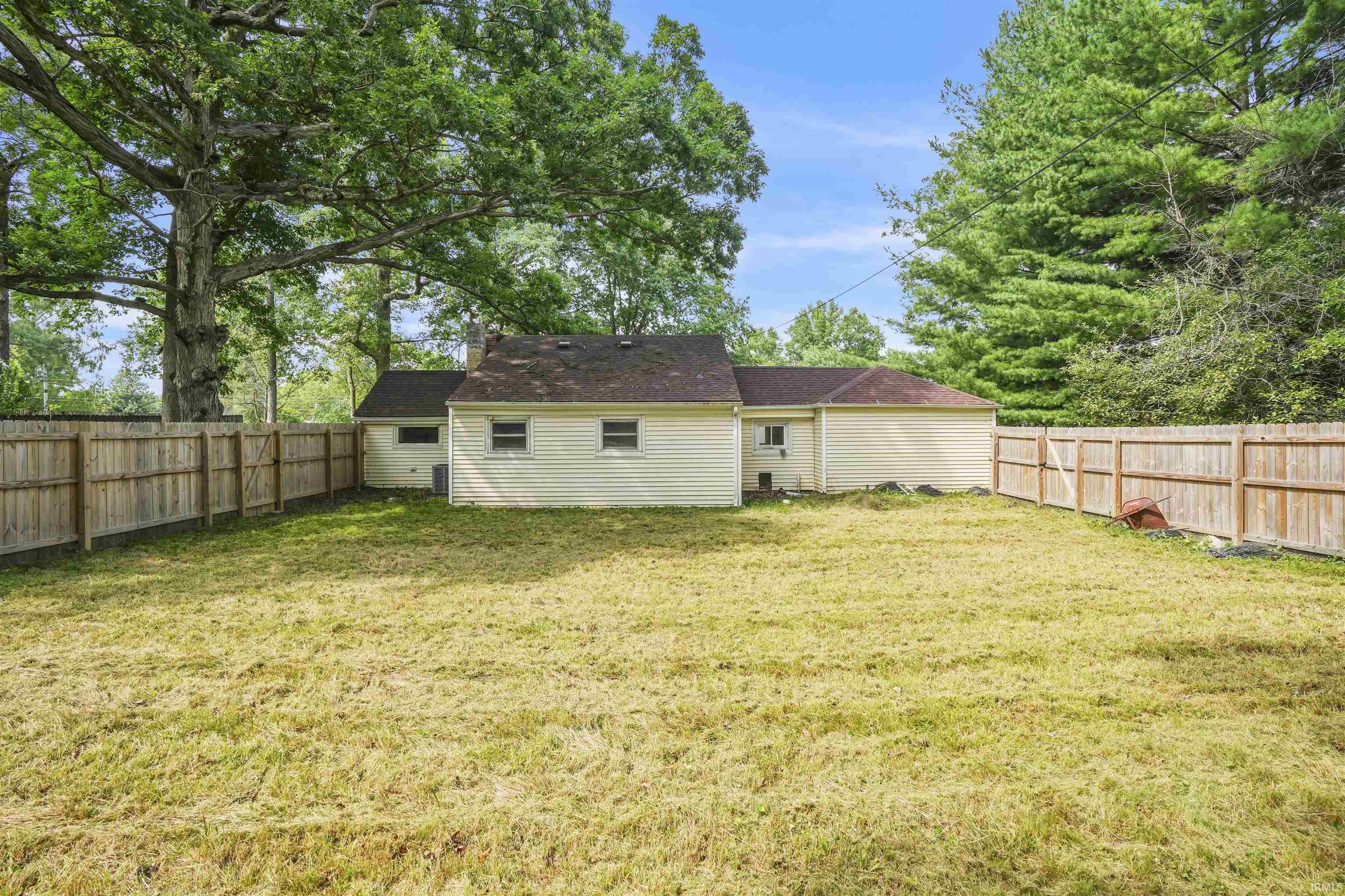 Photo 23 of 3102 Crestmont Drive