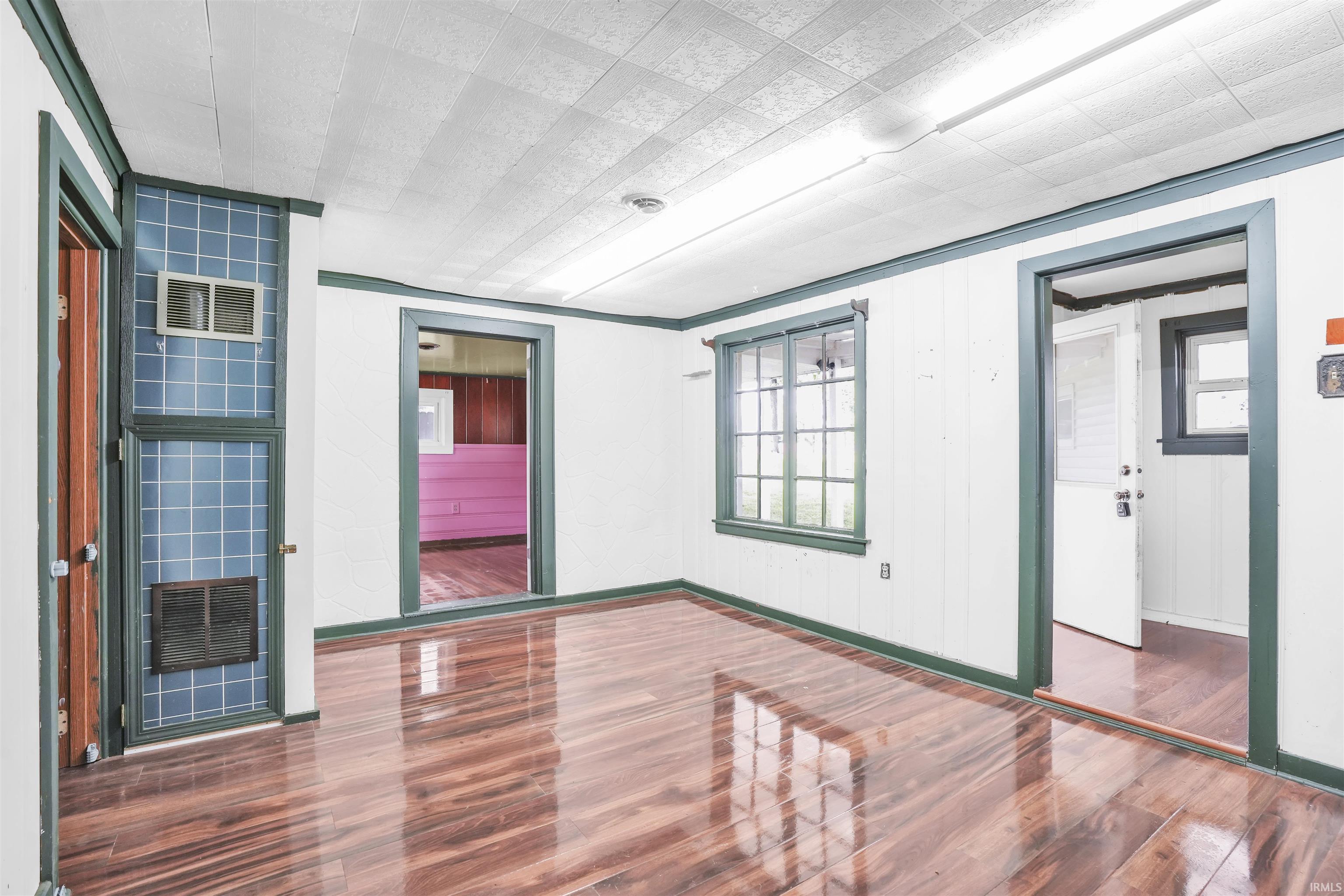 Photo 9 of 3102 Crestmont Drive