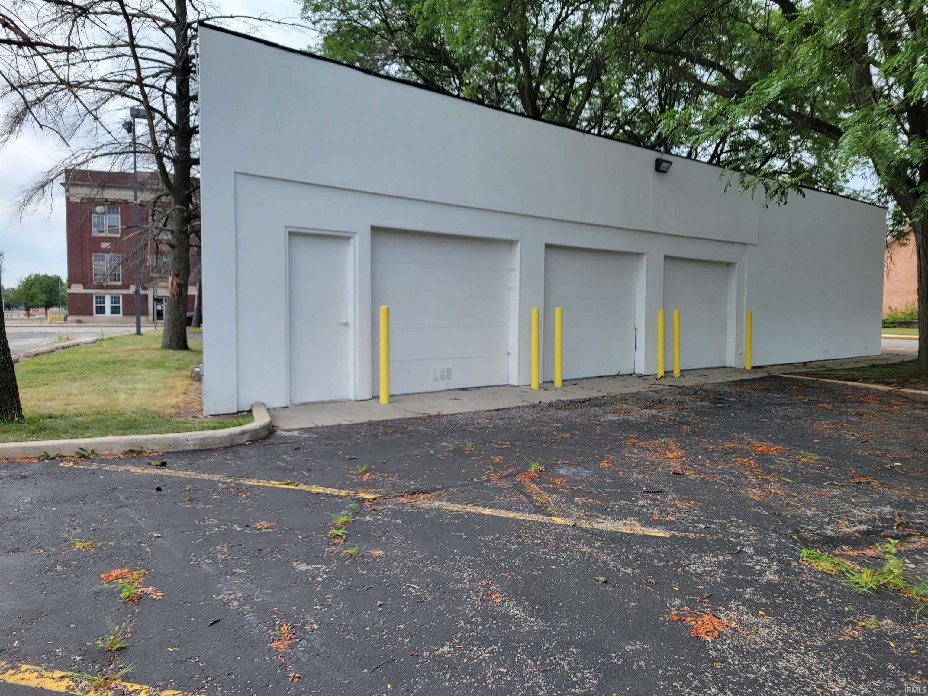 Photo 1 of 228 W Marion Street