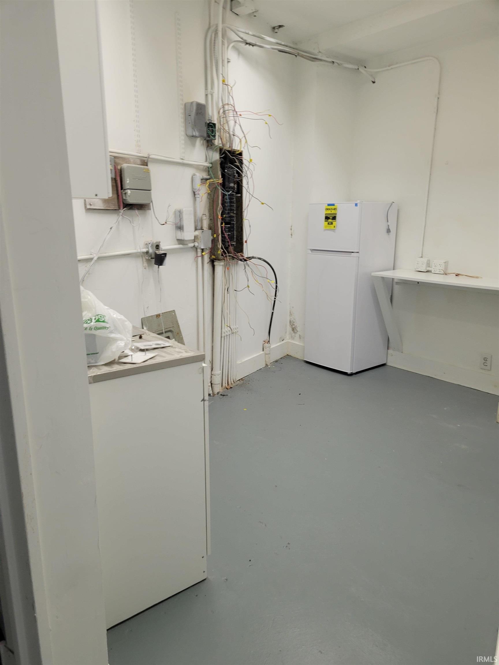 Photo 2 of 228 W Marion Street