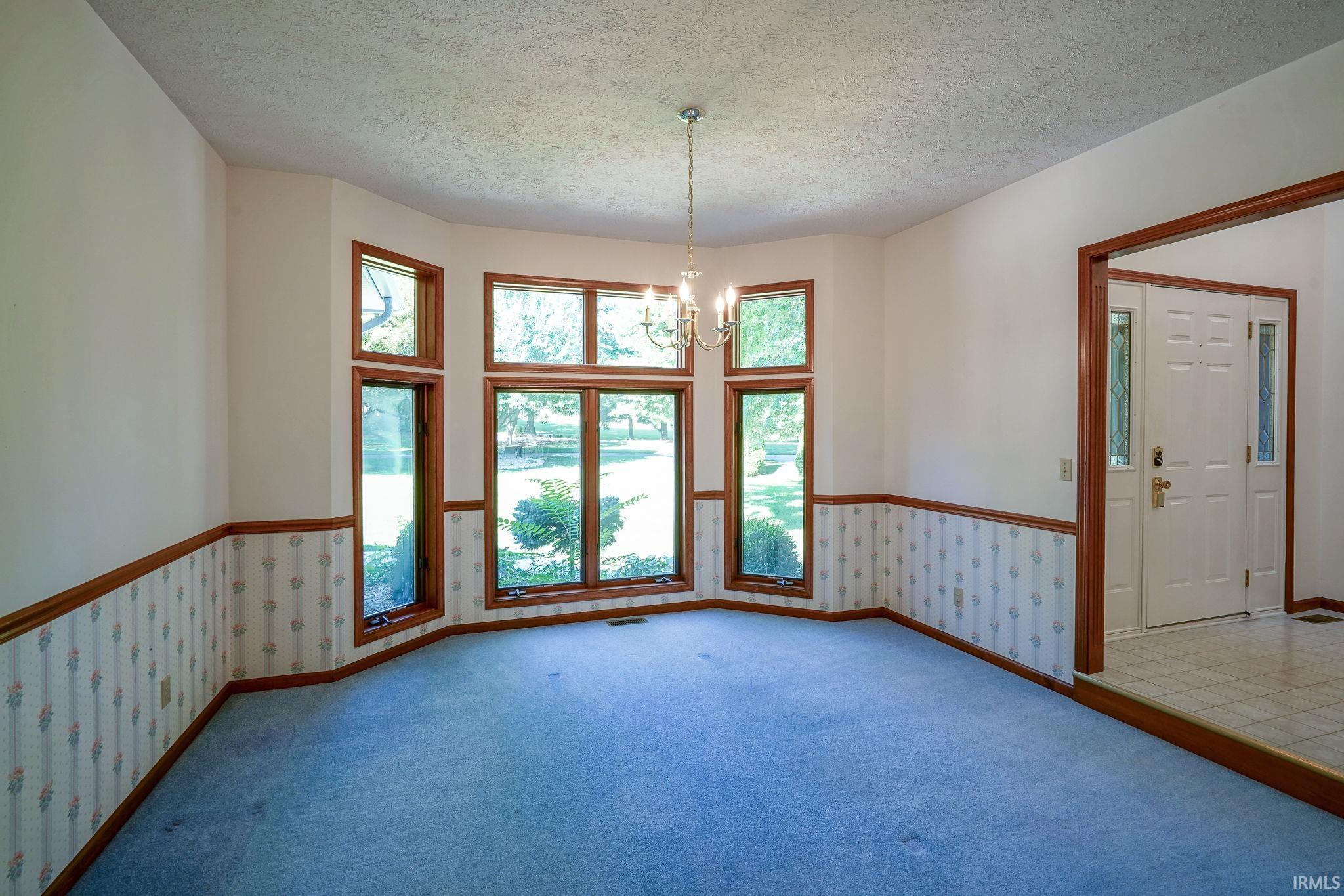 Homes for sale in Greentown, IN | 603 Knoll Wood Ln, Greentown, IN 46936 | MLS# 202531263