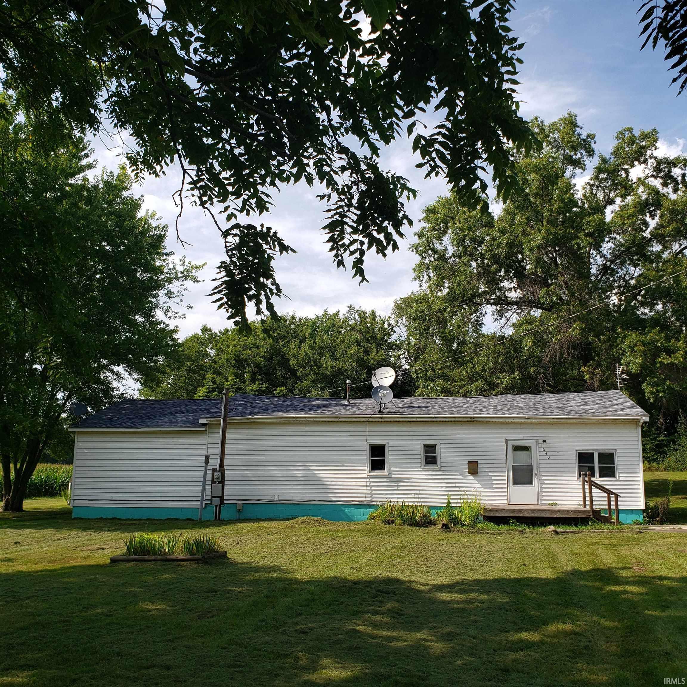 Homes for sale in Knox, IN | 1640 E 625 S, Knox, IN 46534 | MLS# 202531281