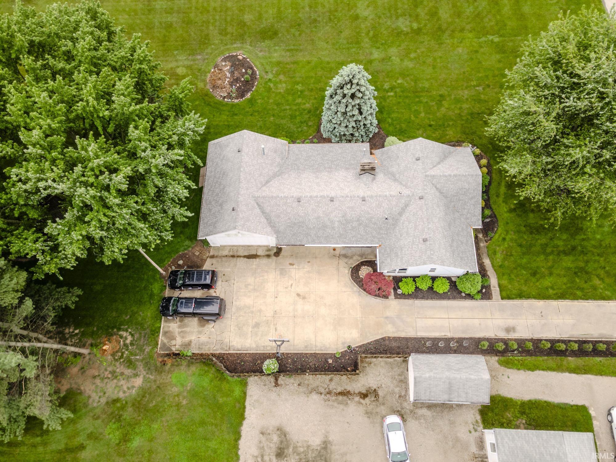 Photo 2 of 14408 Leo Road