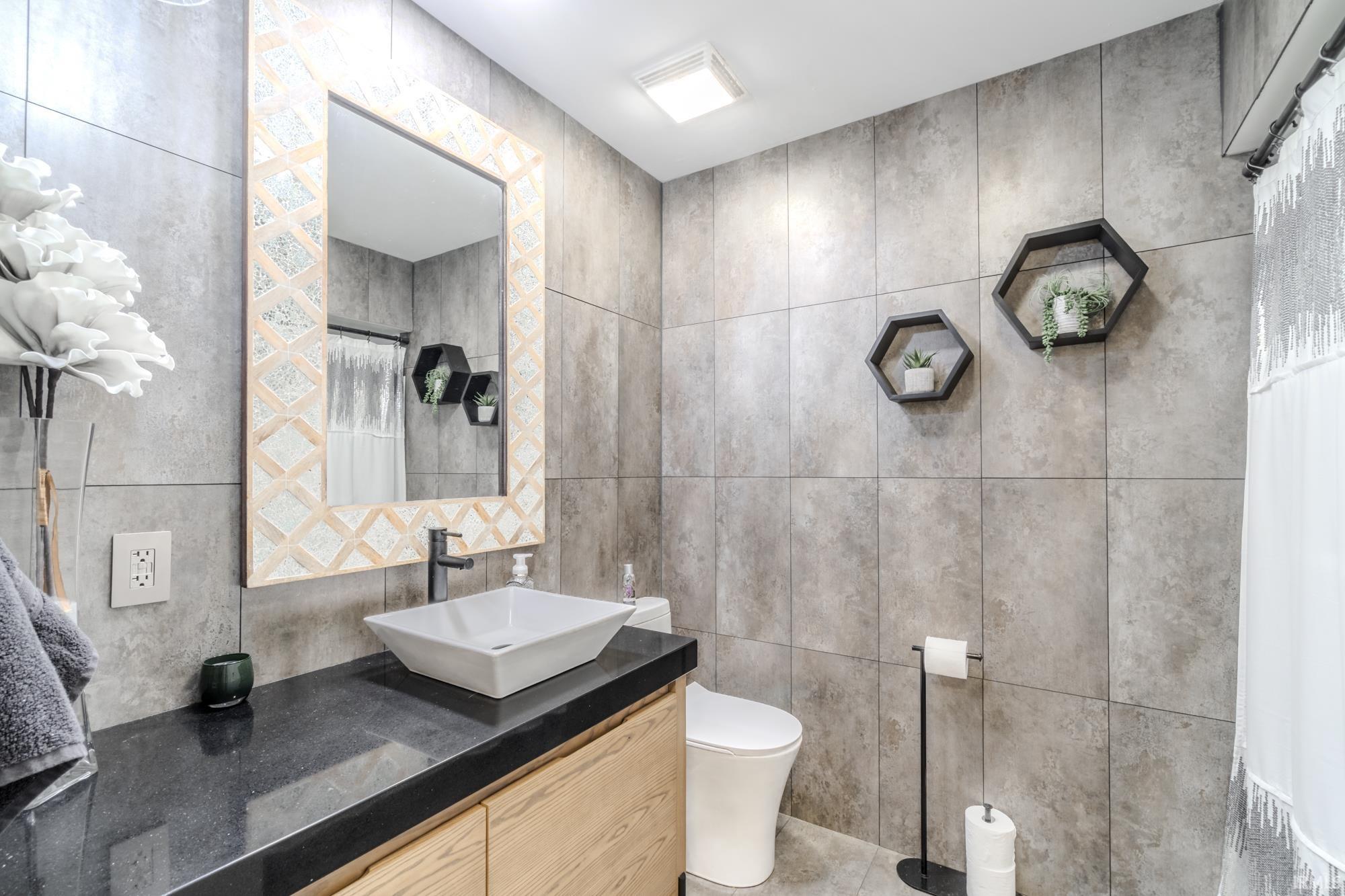 Photo 21 of 14408 Leo Road