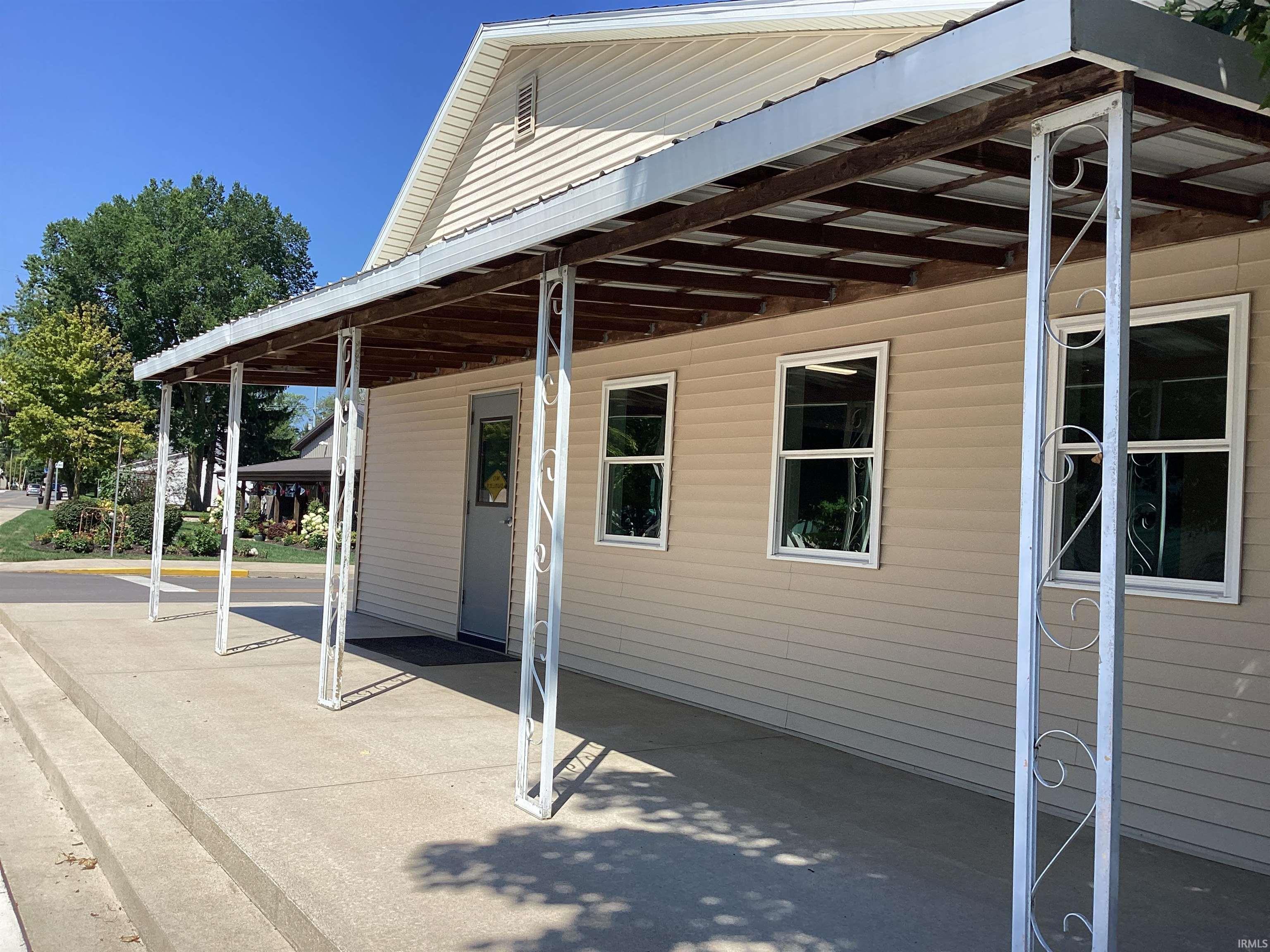 Homes for sale in Decatur, IN | 618 Adams St, Decatur, IN 46733 | MLS# 202531390