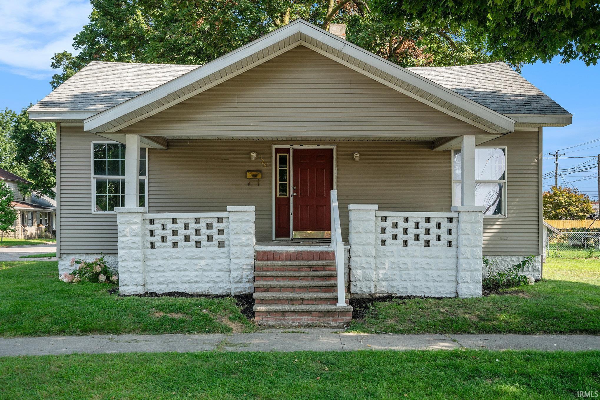 Homes for sale in Rochester, IN | 128 W 7th St, Rochester, IN 46975 | MLS# 202531417