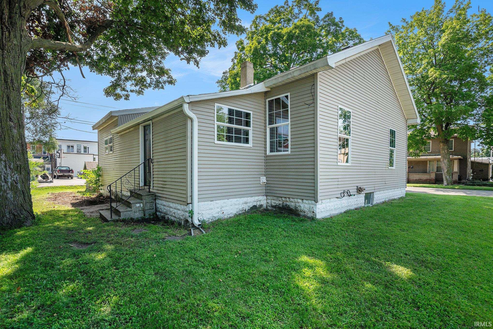 Homes for sale in Rochester, IN | 128 W 7th St, Rochester, IN 46975 | MLS# 202531417