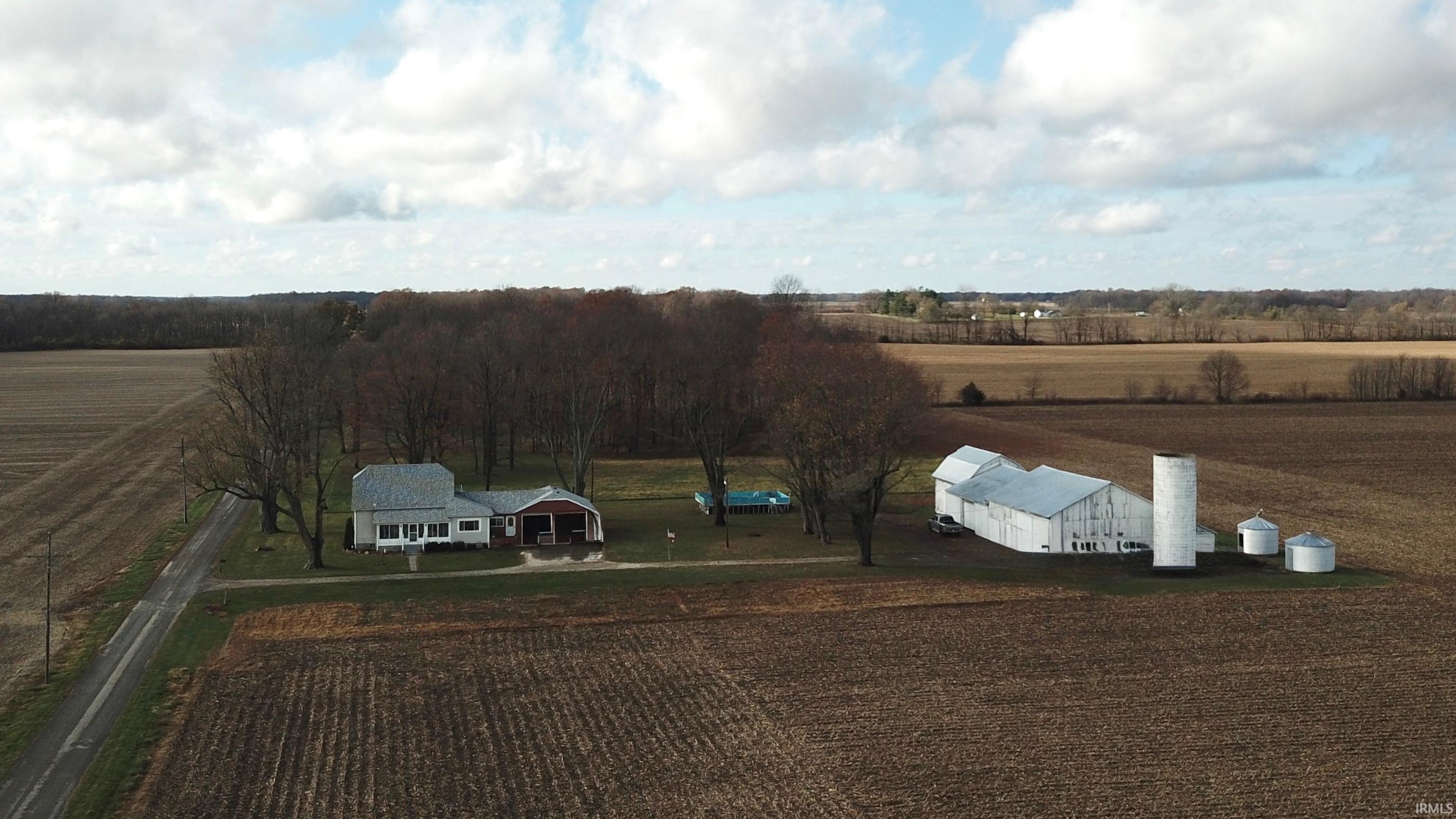 Homes for sale in Mooreland, IN | 5834 E County Road 400, Mooreland, IN 47360 | MLS# 202531423