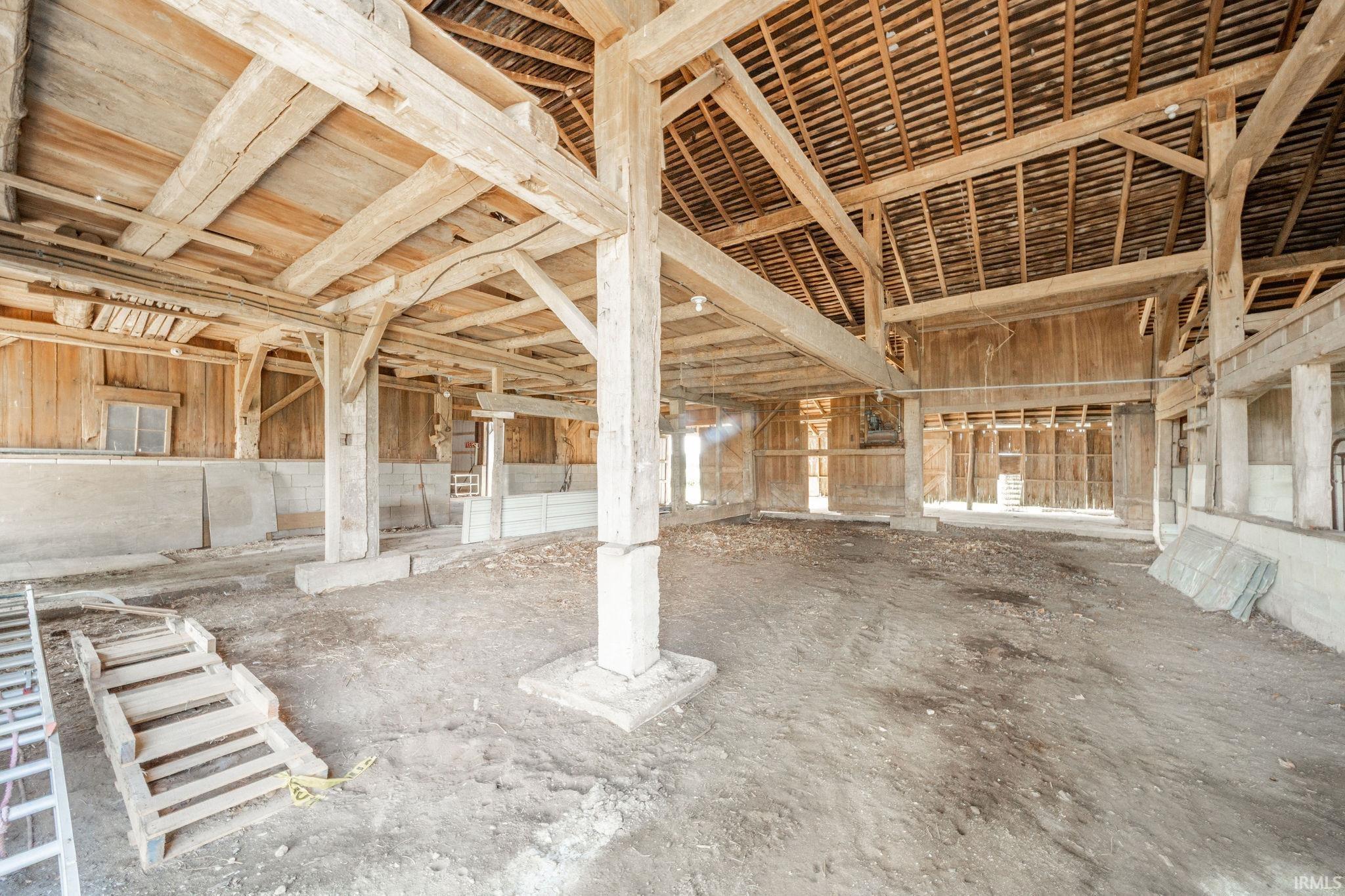 Homes for sale in Mooreland, IN | 5834 E County Road 400, Mooreland, IN 47360 | MLS# 202531423