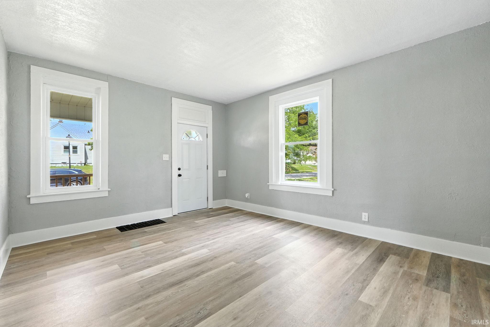 Photo 4 of 1653 Rosemont Drive