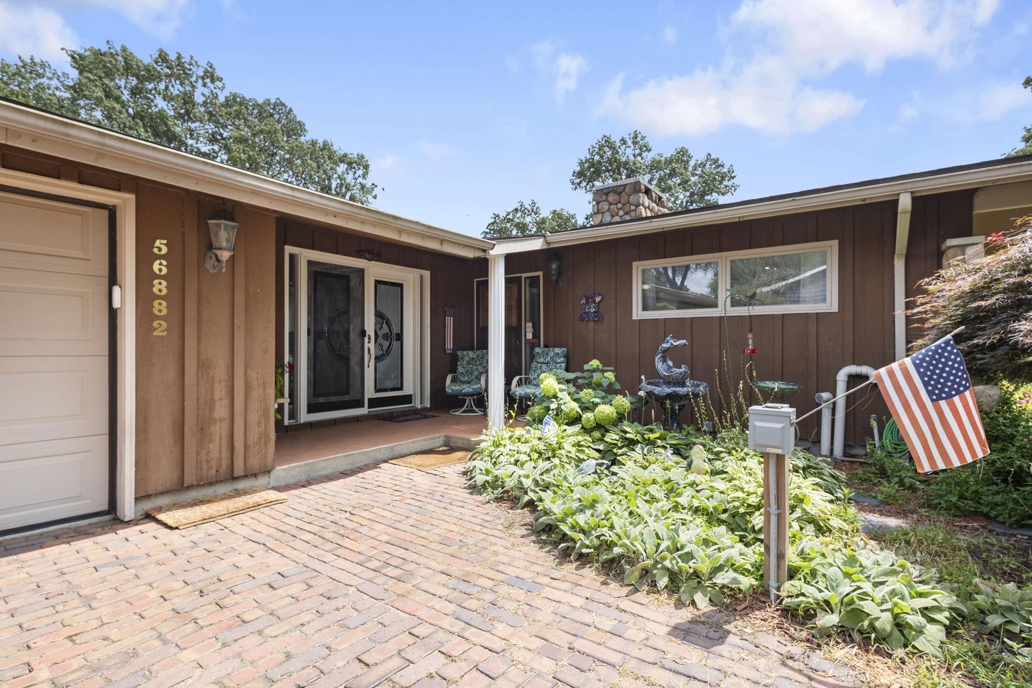 Homes for sale in Elkhart, IN | 56882 Brightwood Blvd, Elkhart, IN 46516 | MLS# 202531451