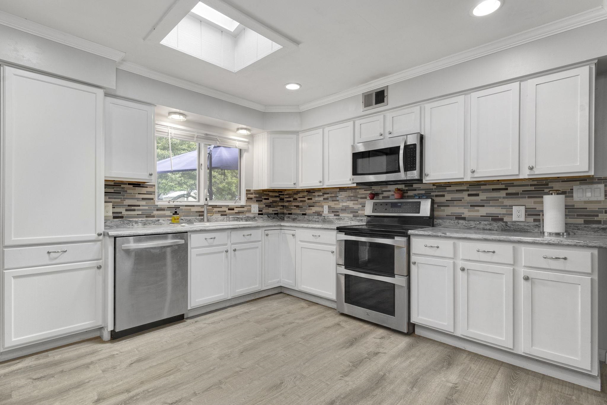 Homes for sale in Elkhart, IN | 56882 Brightwood Blvd, Elkhart, IN 46516 | MLS# 202531451