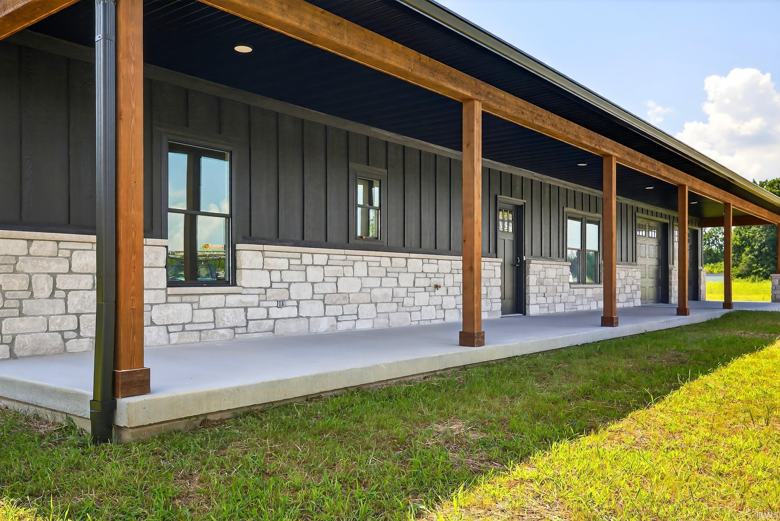 Homes for sale in Mitchell, IN | 136 Blue Bird Ln, Mitchell, IN 47446 | MLS# 202531603