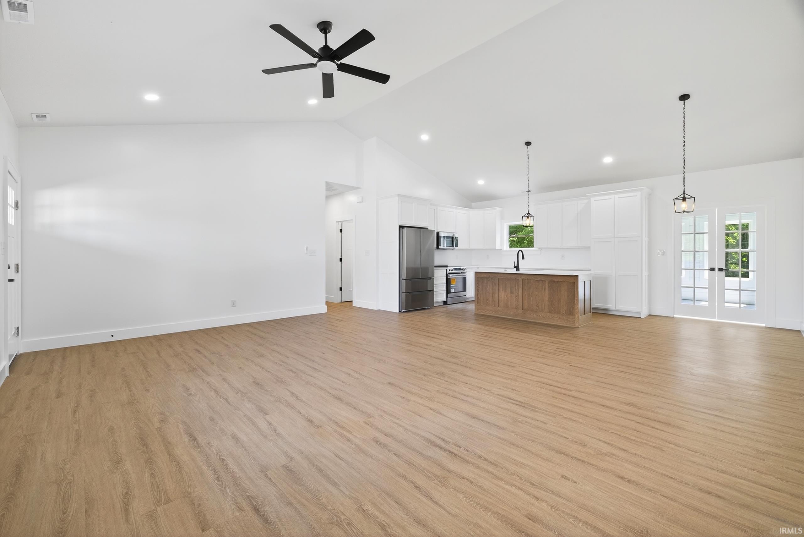 Homes for sale in Mitchell, IN | 136 Blue Bird Ln, Mitchell, IN 47446 | MLS# 202531603