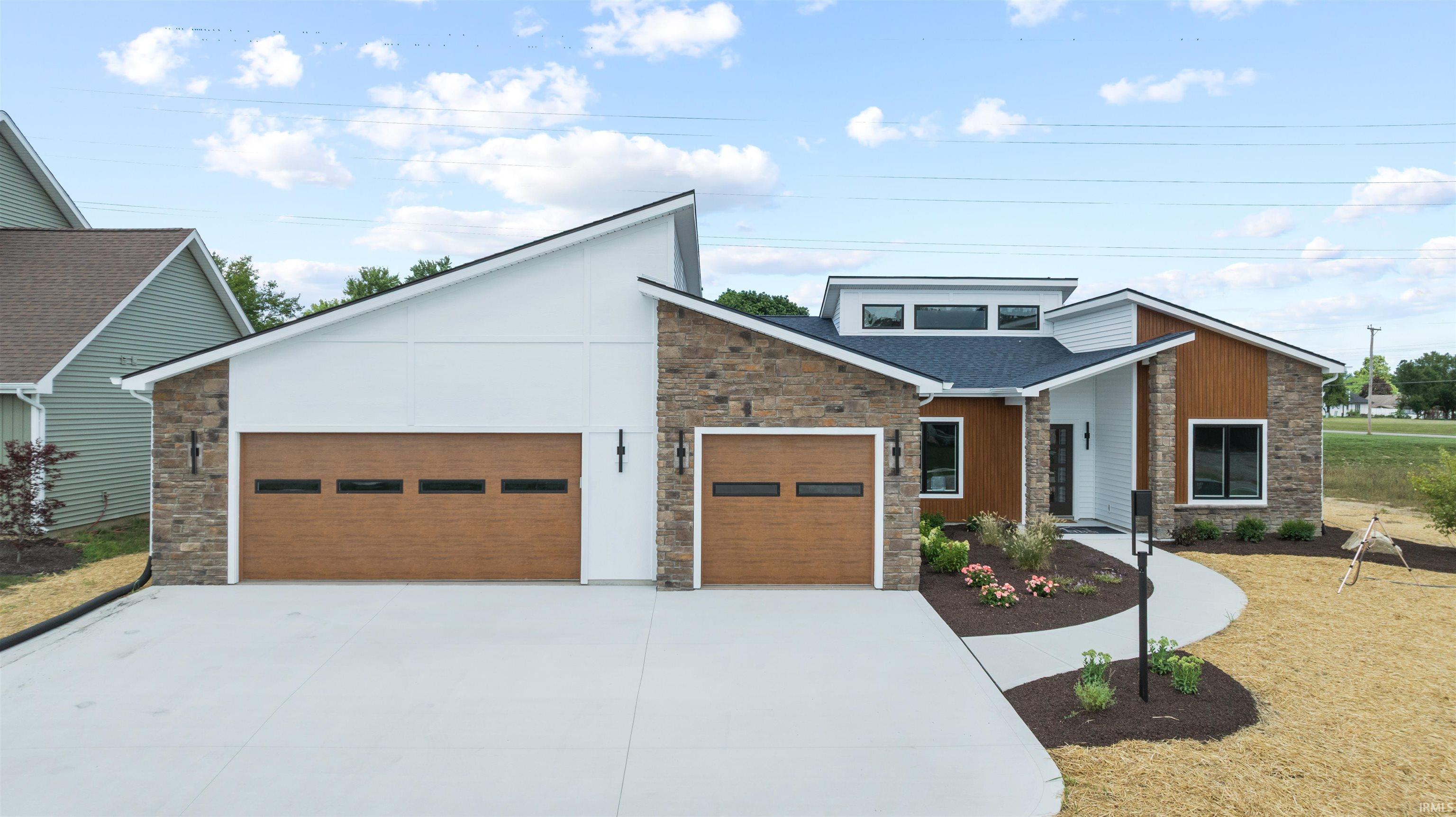 Photo 1 of 619 Grantham Passage