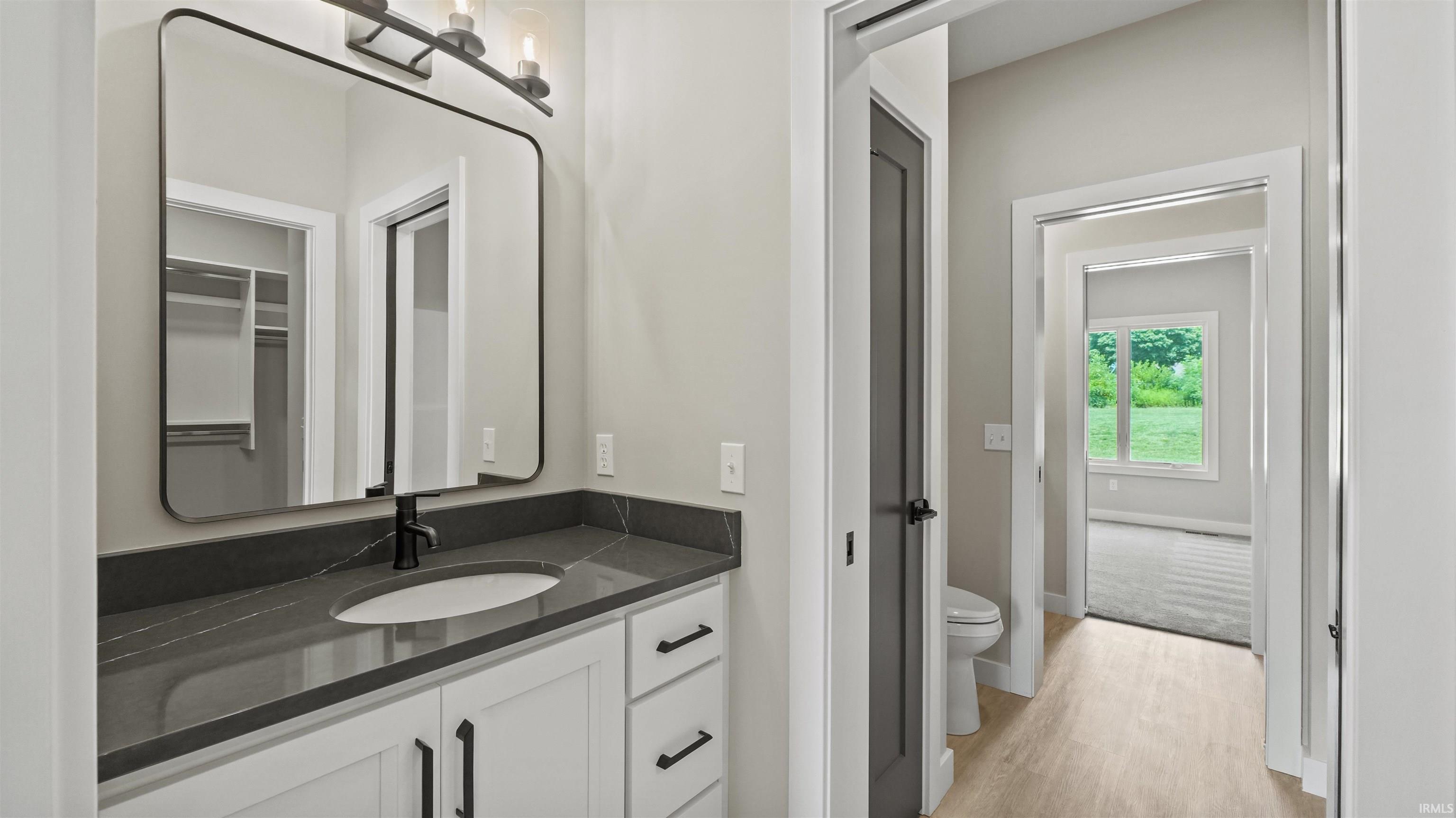 Photo 21 of 619 Grantham Passage