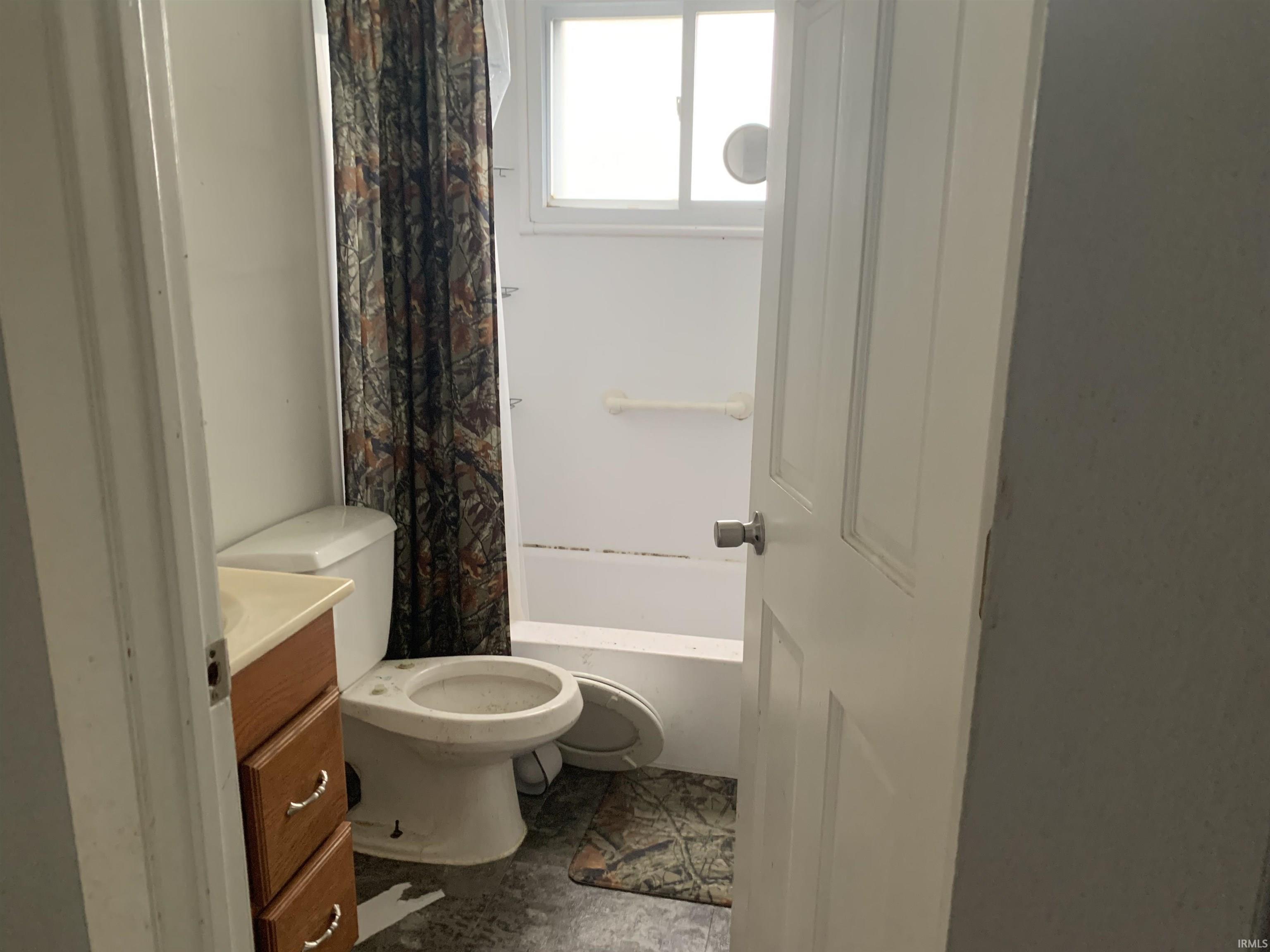 Photo 9 of 1202 S Shore Drive