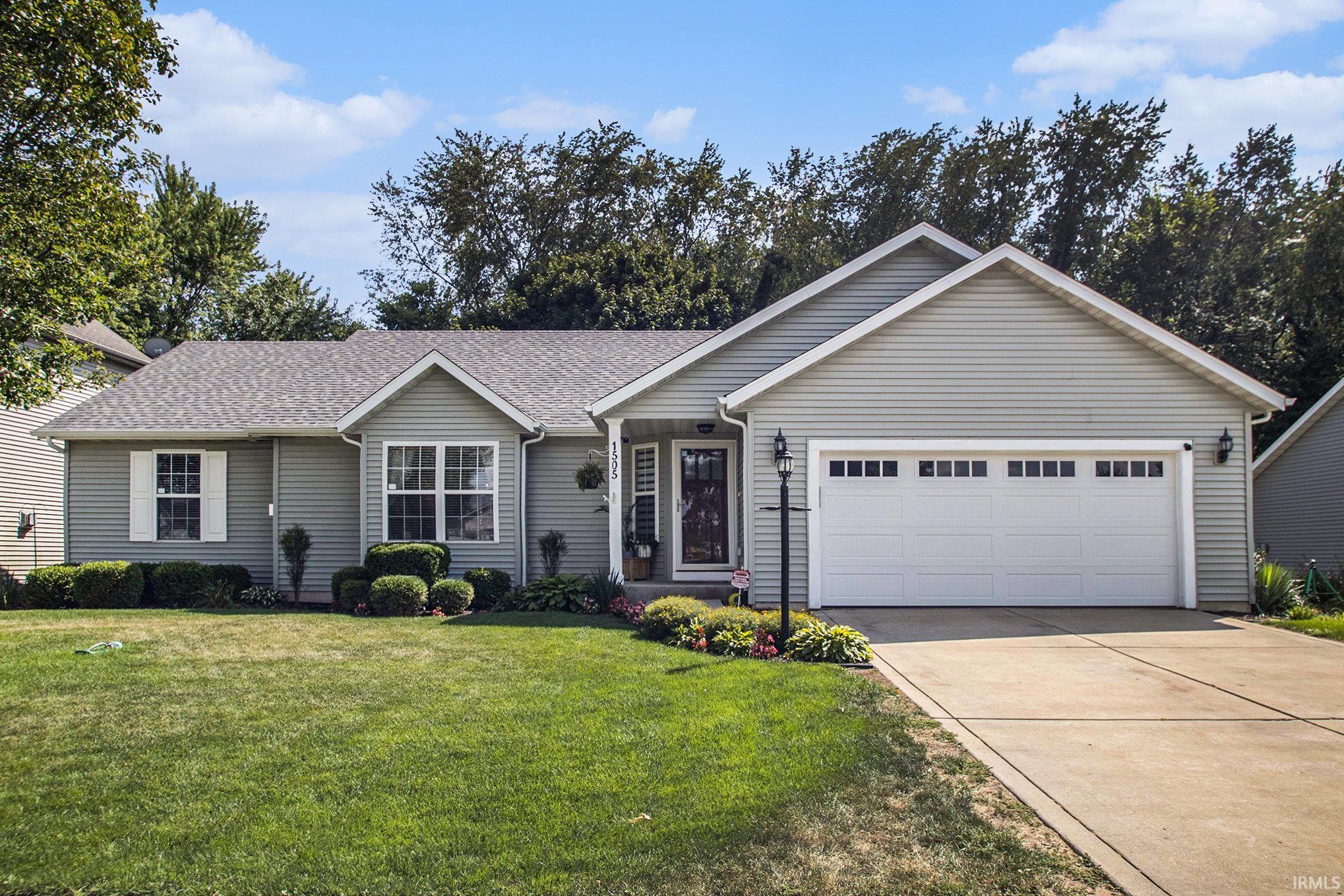 Homes for sale in Osceola, IN | 1505 Kingsman Way, Osceola, IN 46561 | MLS# 202531642