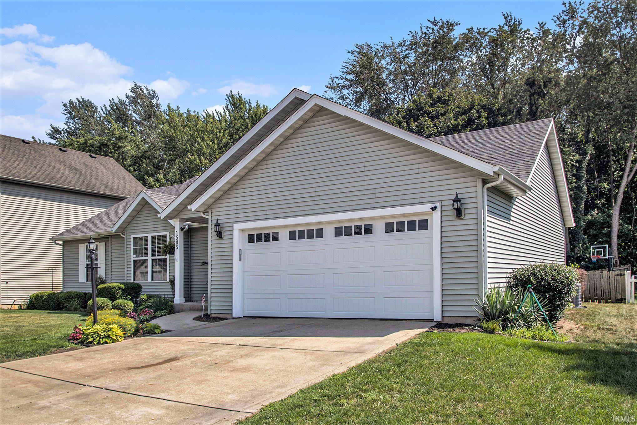 Homes for sale in Osceola, IN | 1505 Kingsman Way, Osceola, IN 46561 | MLS# 202531642