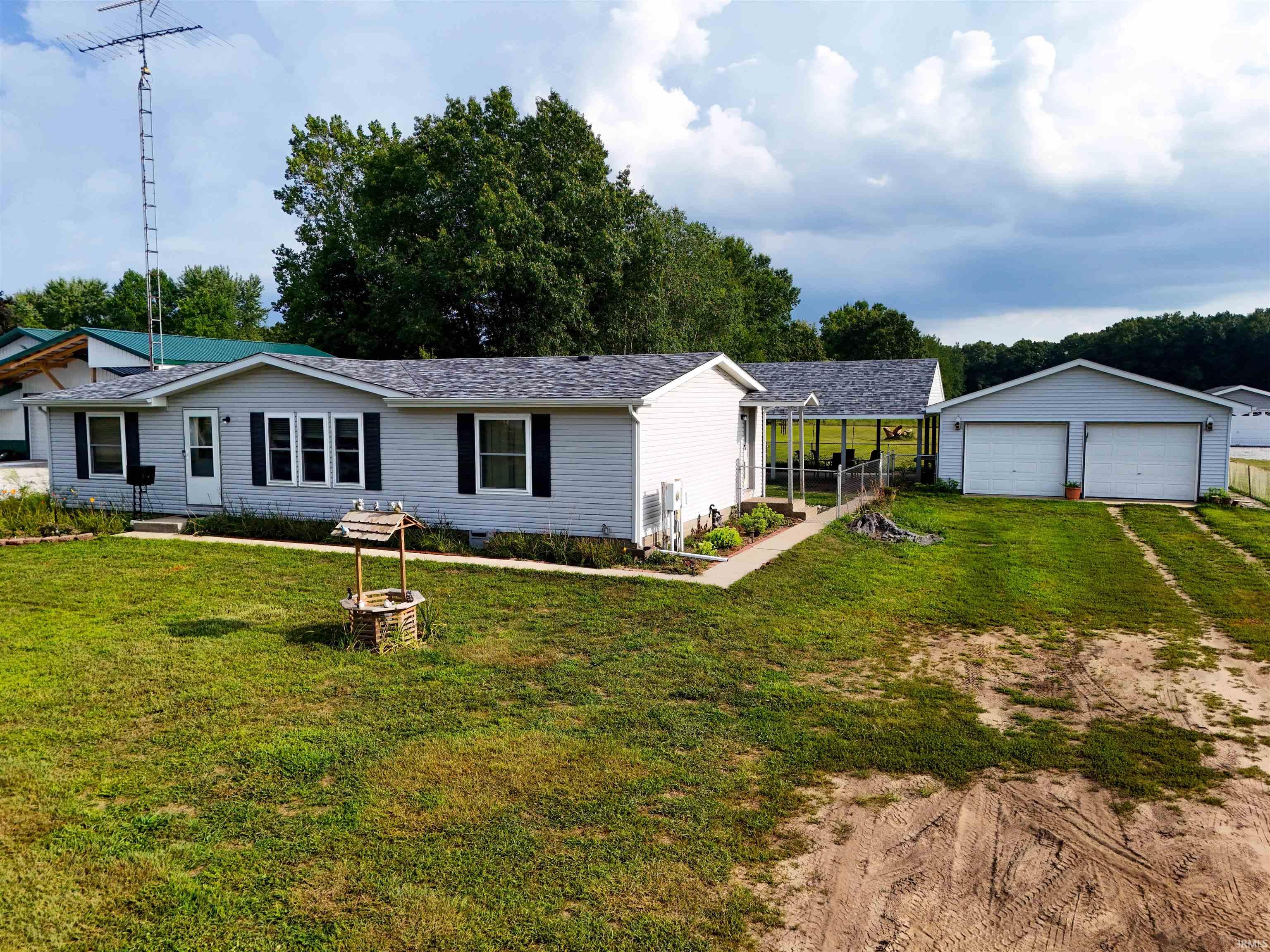 Homes for sale in Knox, IN | 10371 E State Road 8, Knox, IN 46534 | MLS# 202531681