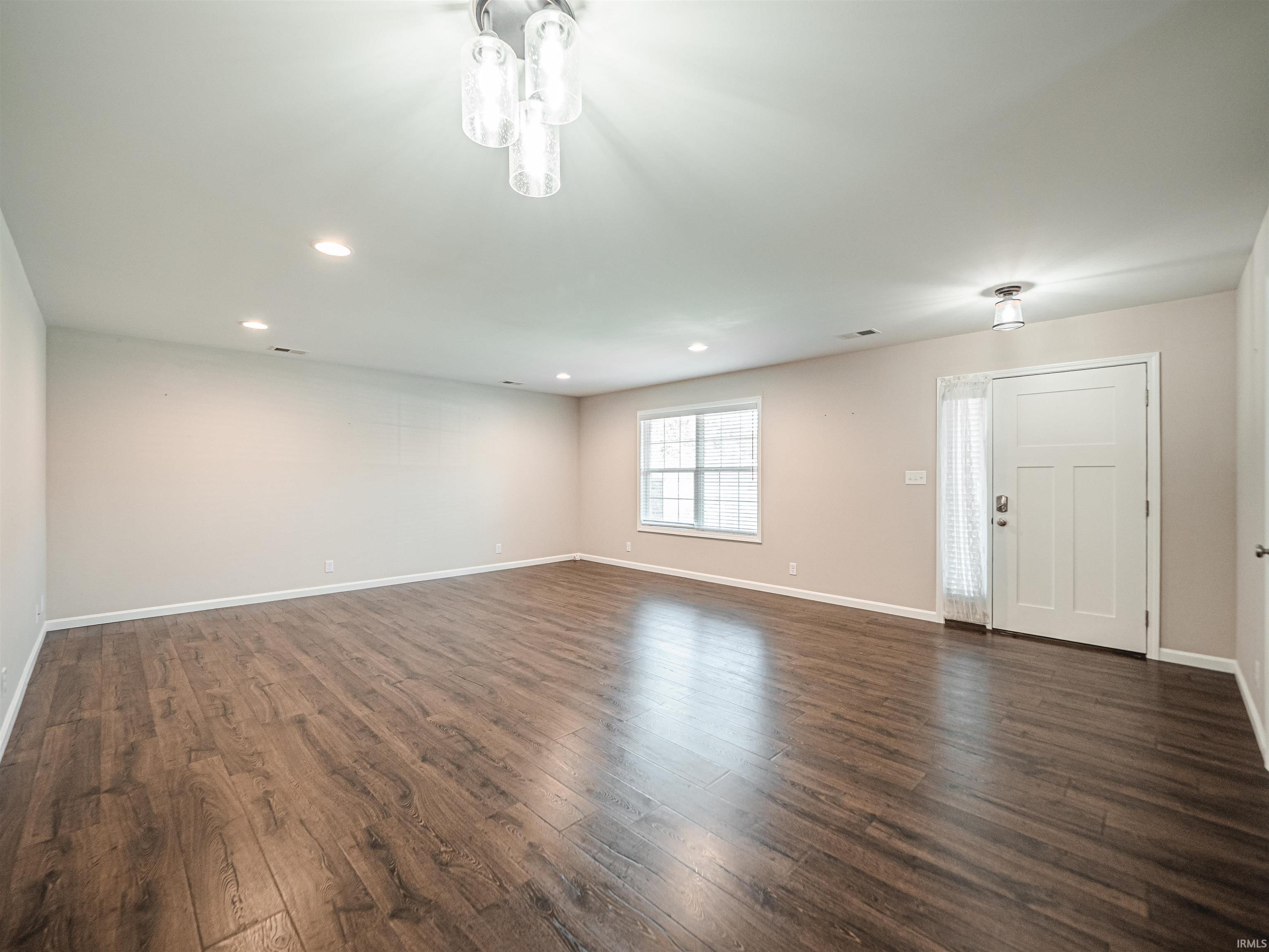 Homes for sale in Evansville, IN | 1500 Kennel Dr, Evansville, IN 47710 | MLS# 202531812