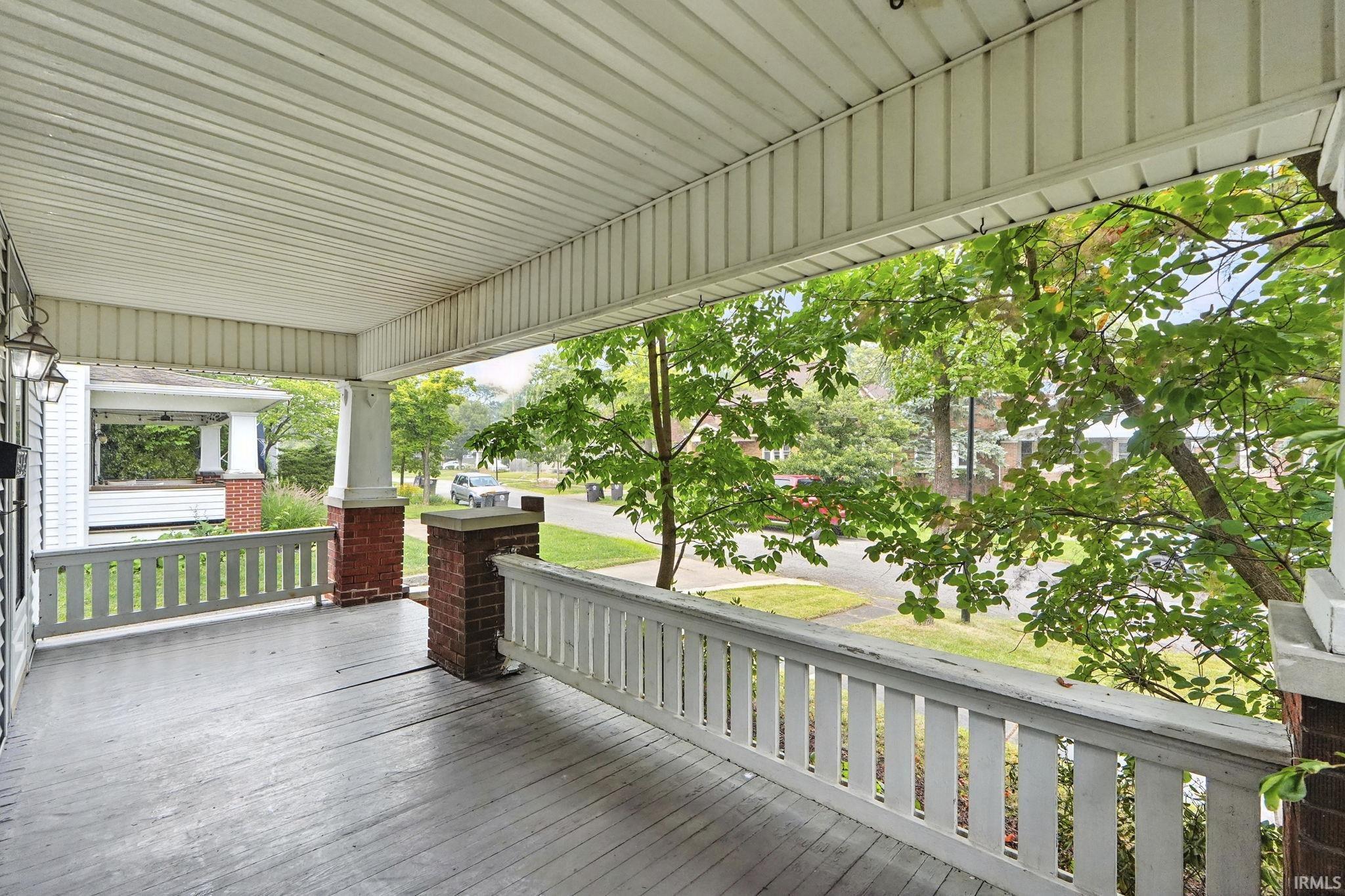 Photo 2 of 1928 Lawndale Drive