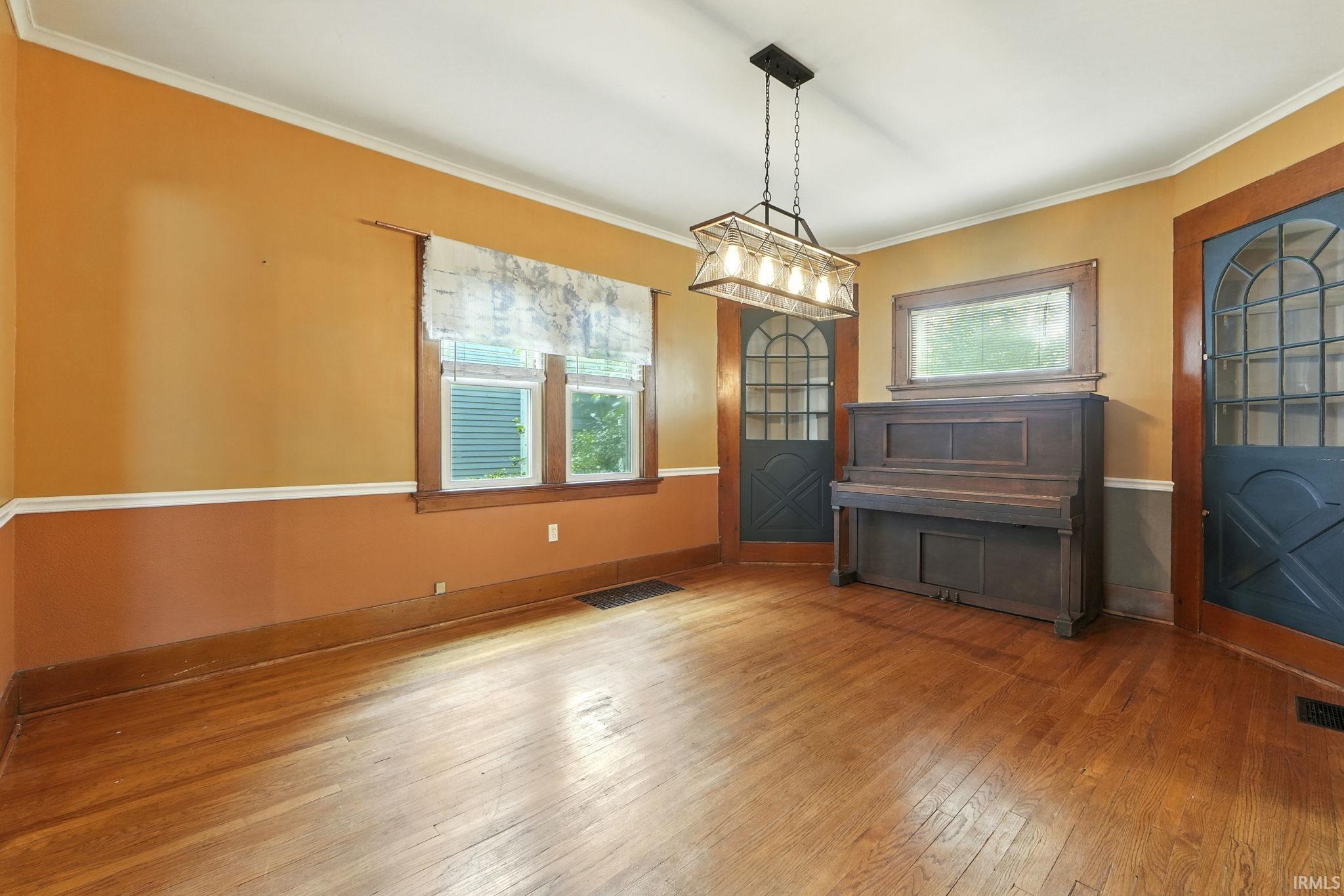 Photo 8 of 1928 Lawndale Drive