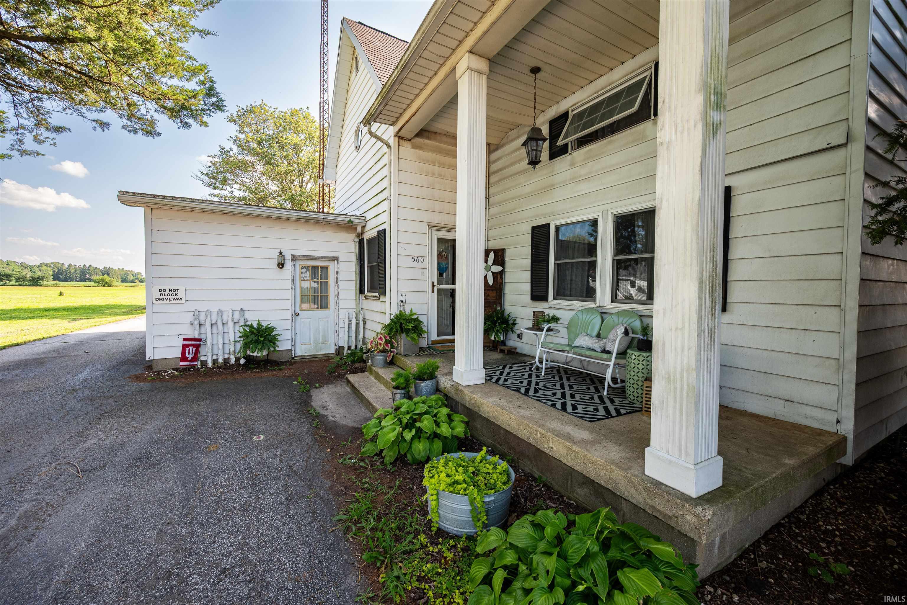 Homes for sale in Fairmount, IN | 560 E 900 S, Fairmount, IN 46928 | MLS# 202531844