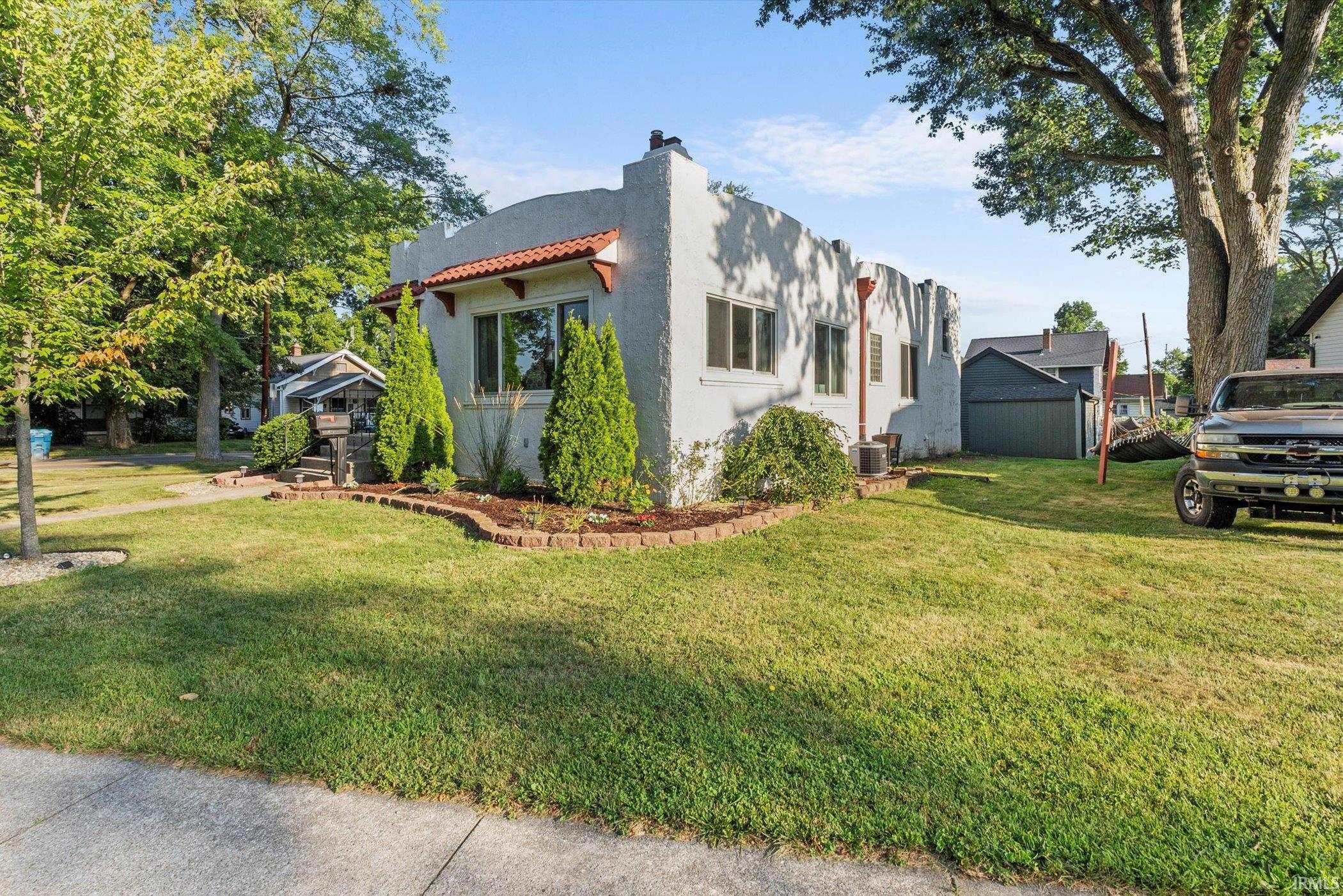 Homes for sale in Auburn, IN | 360 W Ensley Ave, Auburn, IN 46706 | MLS# 202531910