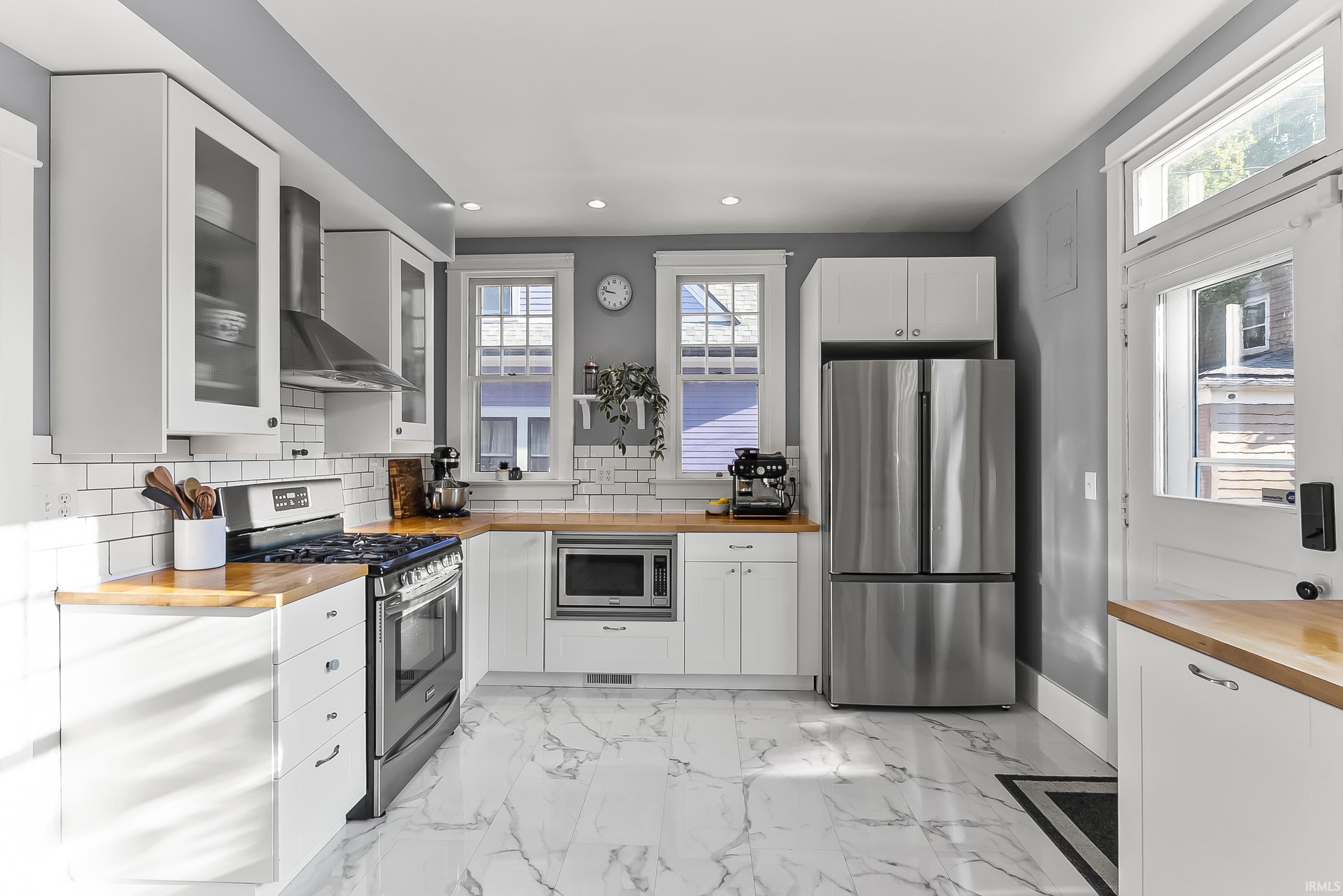 Photo 14 of 817 Nelson Street