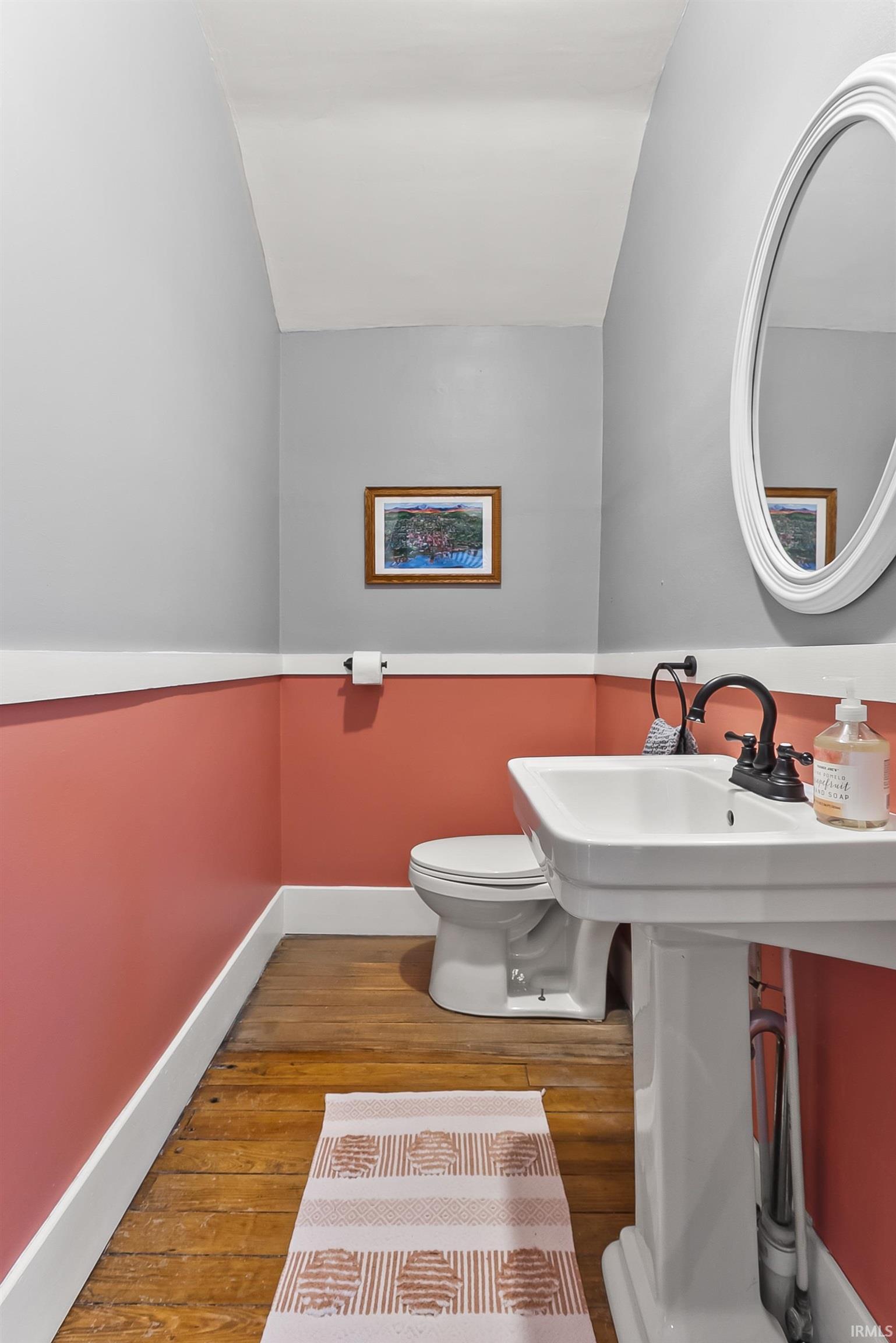 Photo 17 of 817 Nelson Street