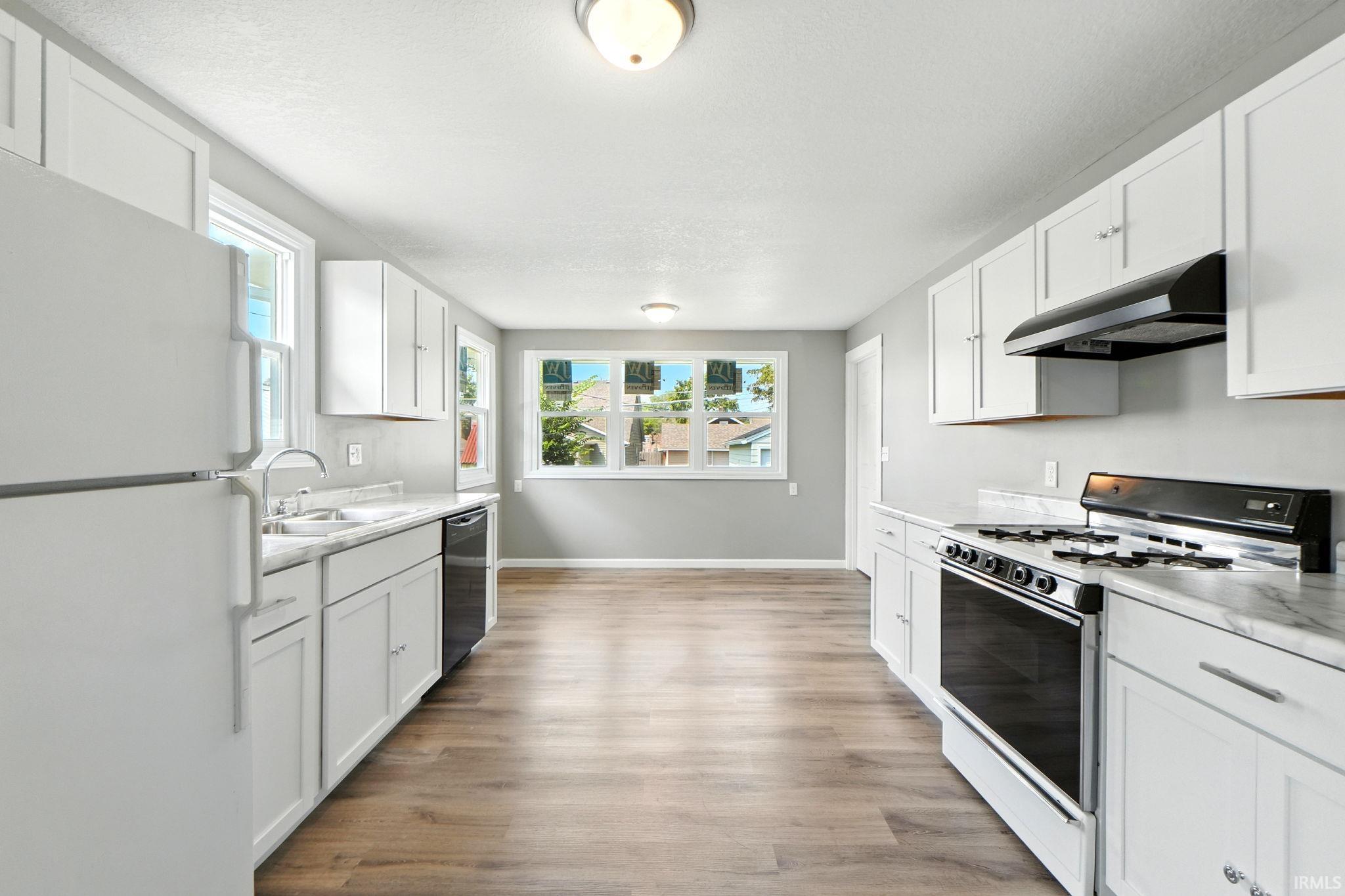 Photo 9 of 3706 Oliver Street