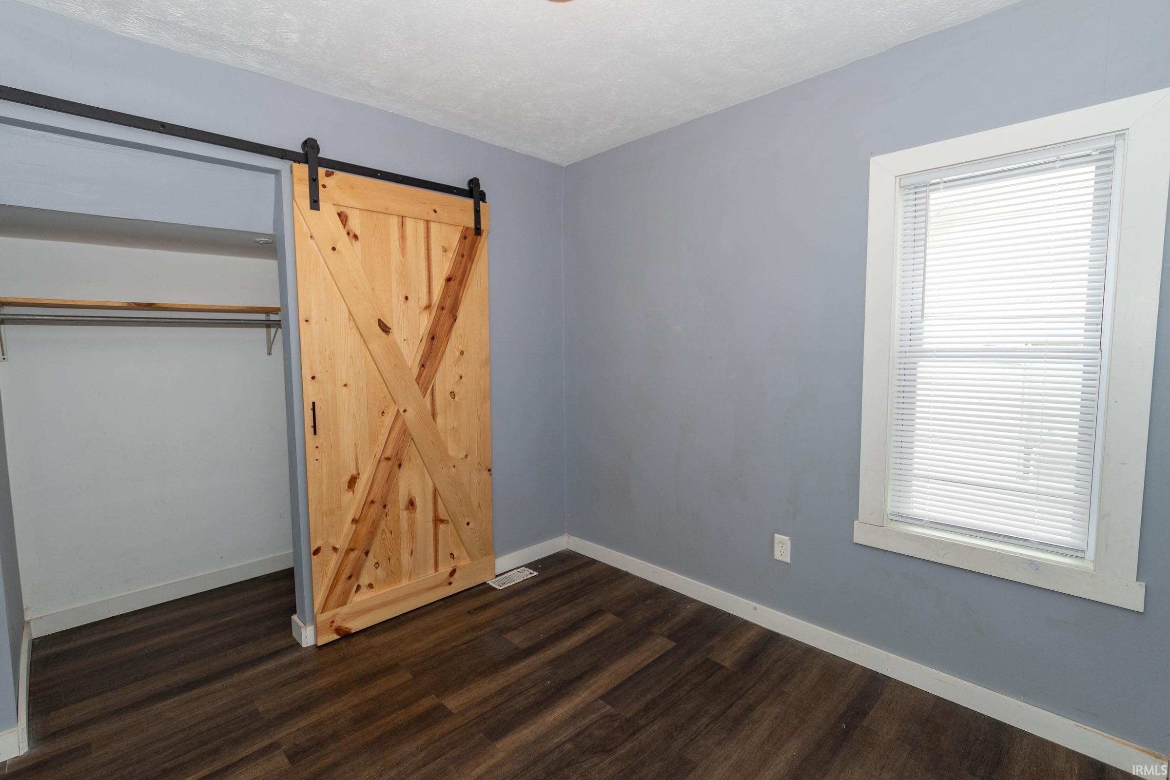 Photo 18 of 1523 Navajo Street