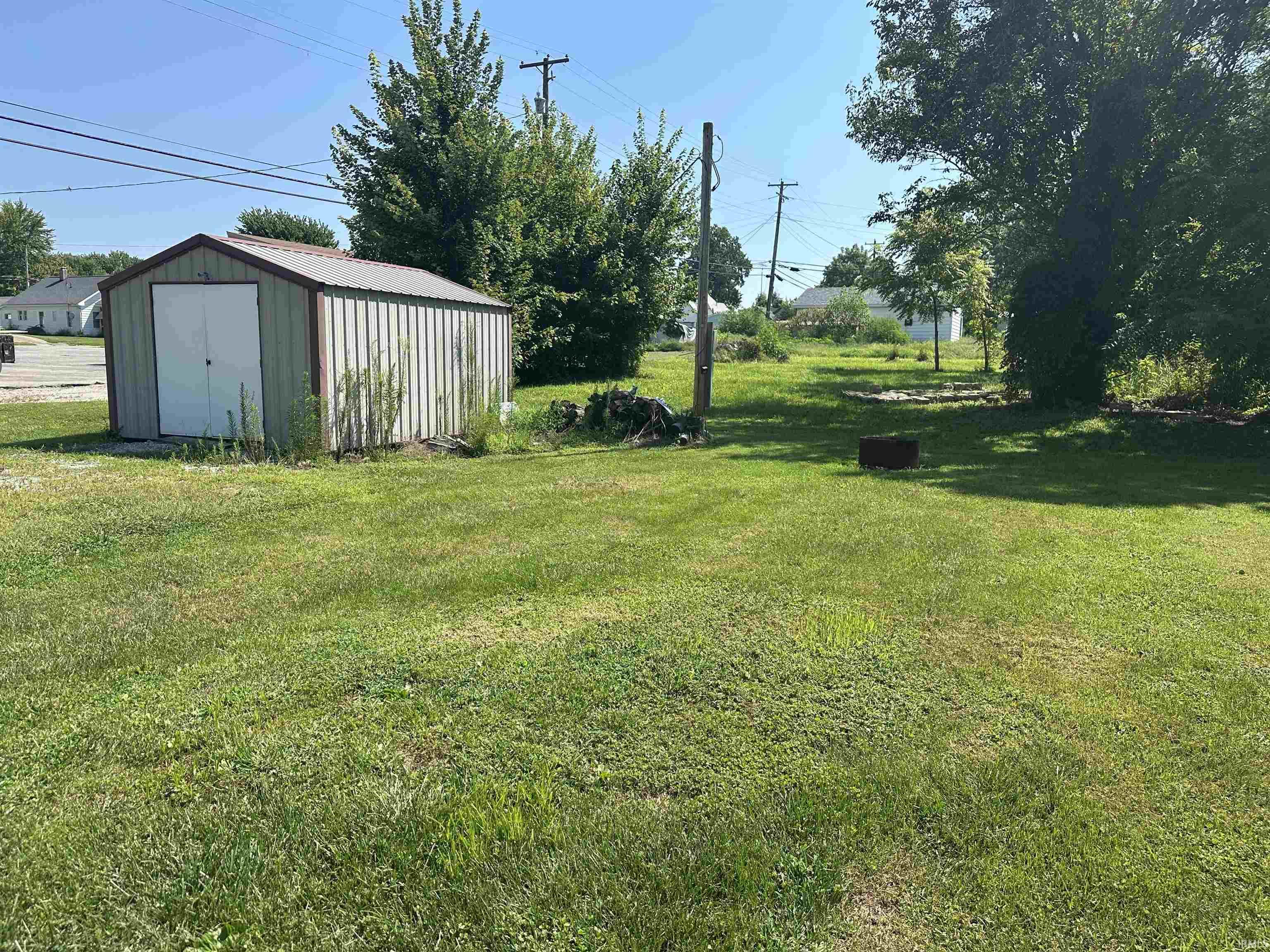 Homes for sale in Jasonville, IN | 526 E Sycamore St, Jasonville, IN 47438 | MLS# 202531998